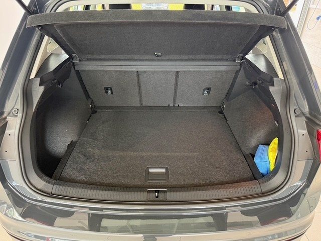 VW Tiguan Trendline, Essence, Occasion / Utilisé, Manuelle - 6