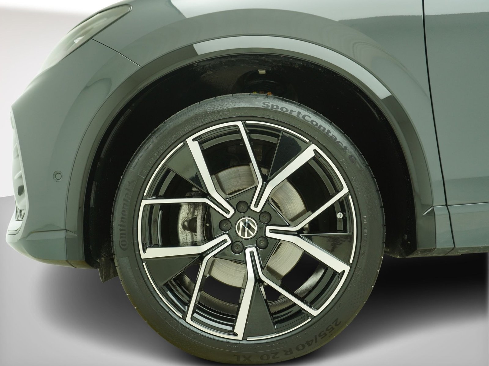 VW Tiguan 2.0 TSI DSG R-Line 4Motion, Benzina, Occasioni / Usate, Automatico - 7