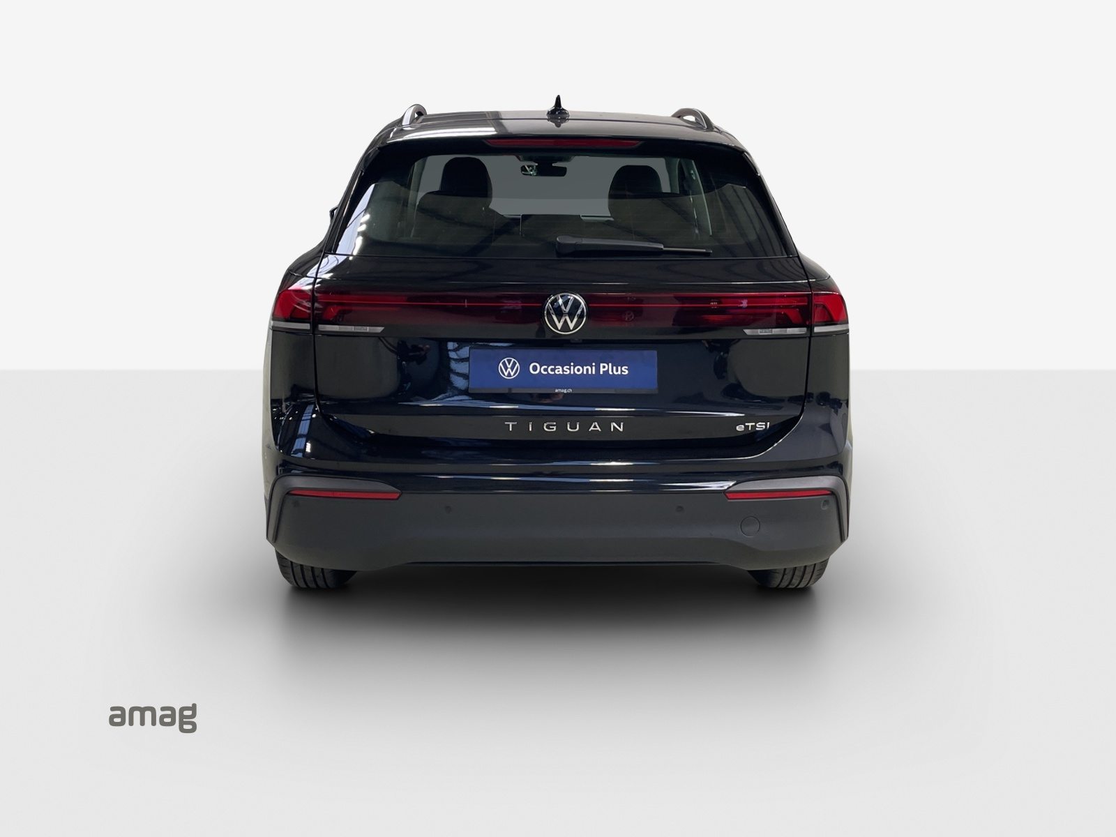 VW Tiguan Basis, Petrol, Second hand / Used, Automatic - 4