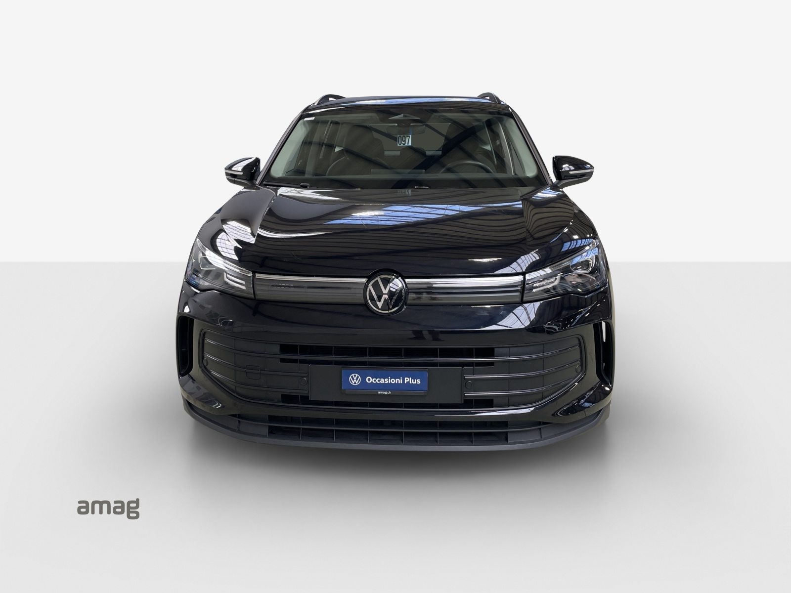 VW Tiguan Basis, Petrol, Second hand / Used, Automatic - 7