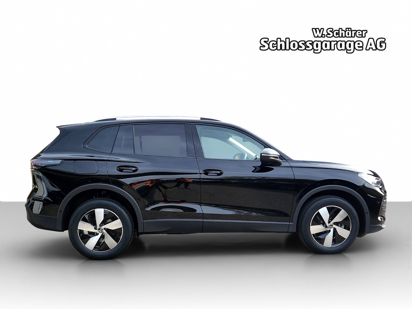 VW Tiguan UNITED, Benzin, Occasion / Gebraucht, Automatik - 7