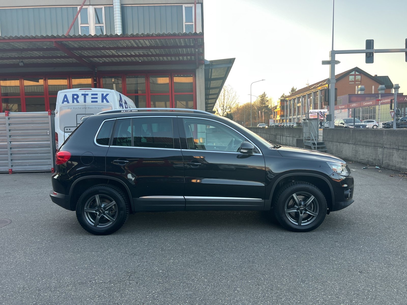 VW Tiguan 2.0 TSI SportStyle 4Motion DSG, Petrol, Second hand / Used, Automatic - 5