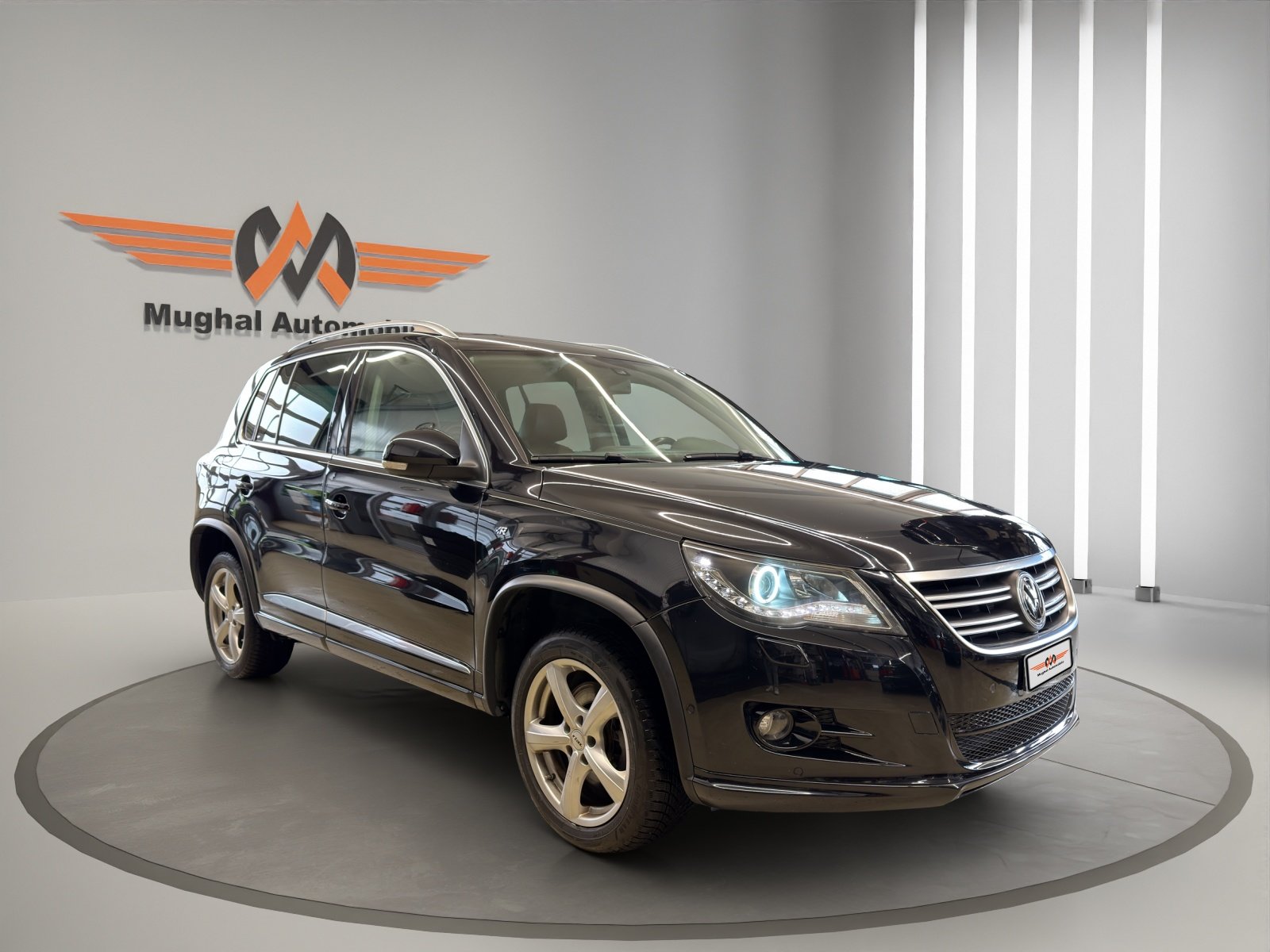 VW Tiguan 2.0 TSI SportStyle Tiptronic, Benzin, Occasion / Gebraucht, Automatik - 3
