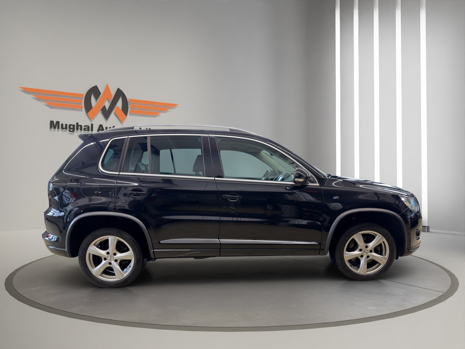 VW Tiguan 2.0 TSI SportStyle Tiptronic, Benzin, Occasion / Gebraucht, Automatik - 4
