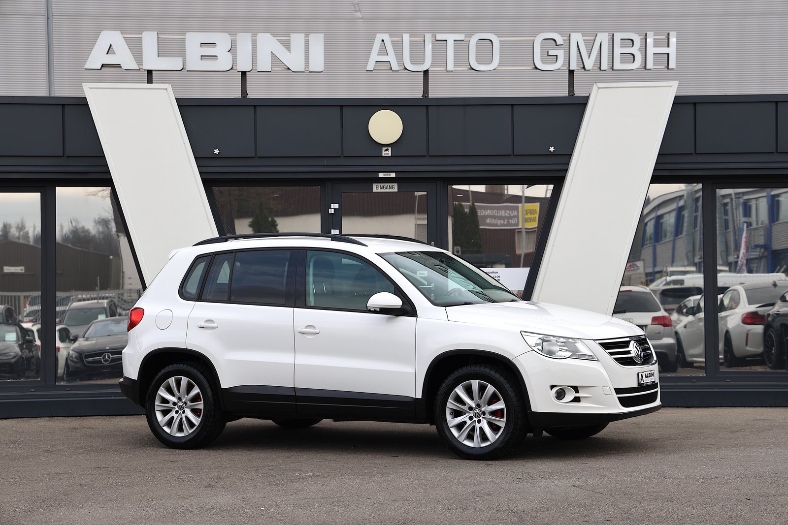 VW Tiguan 2.0 TDI BlueMotion Value 4x2, Diesel, Occasioni / Usate, Manuale - 2