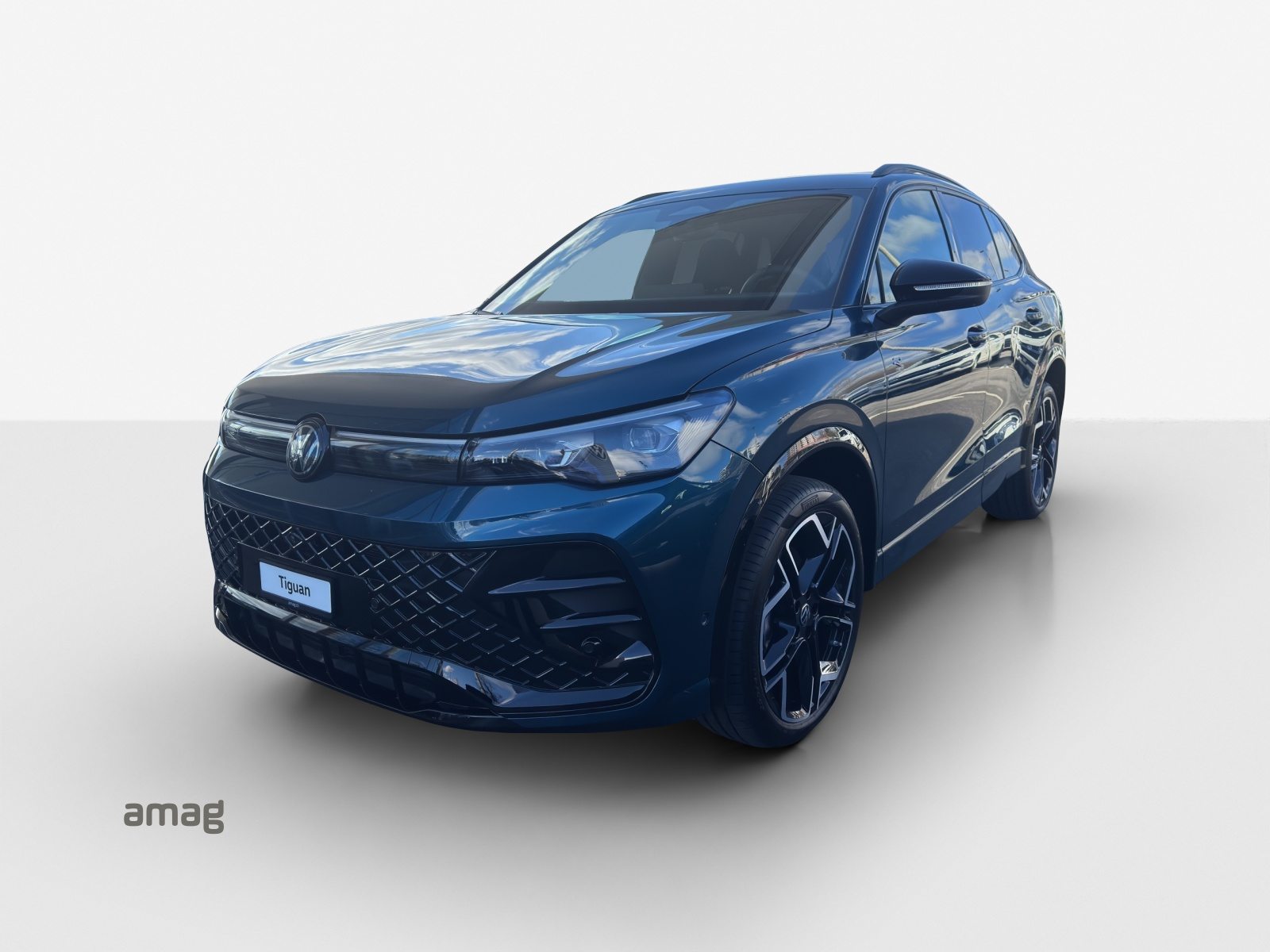 VW Tiguan R-Line
