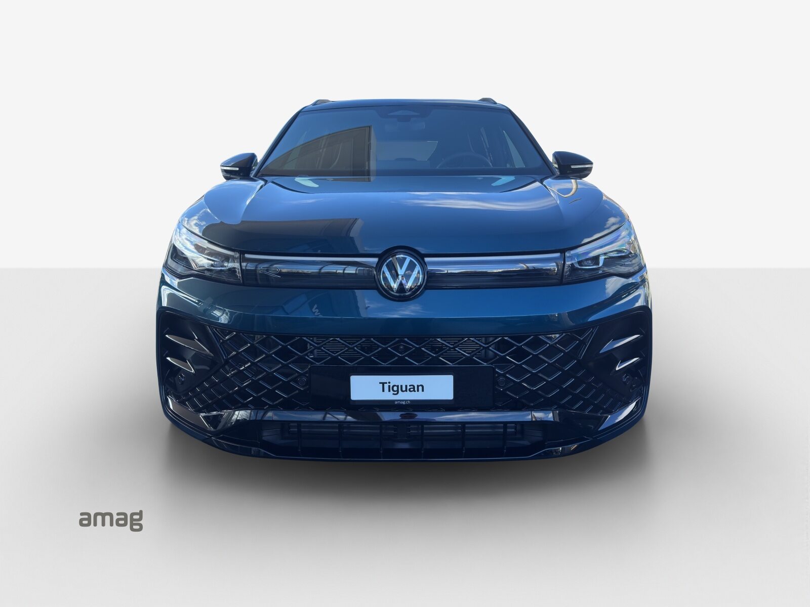 VW Tiguan R-Line, Benzin, Occasion / Gebraucht, Automatik - 2