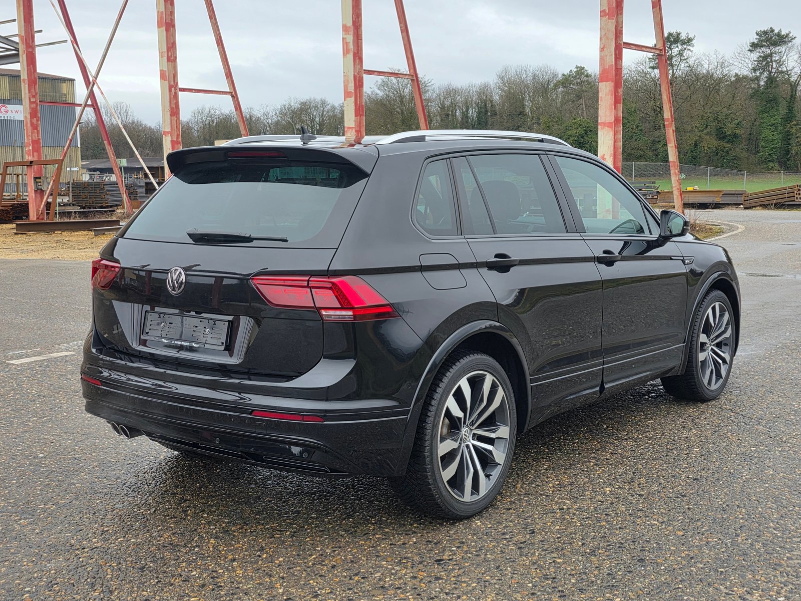 VW Tiguan 2.0TSI Highline / R-Line 4Motion DSG, Petrol, Second hand / Used, Automatic - 6