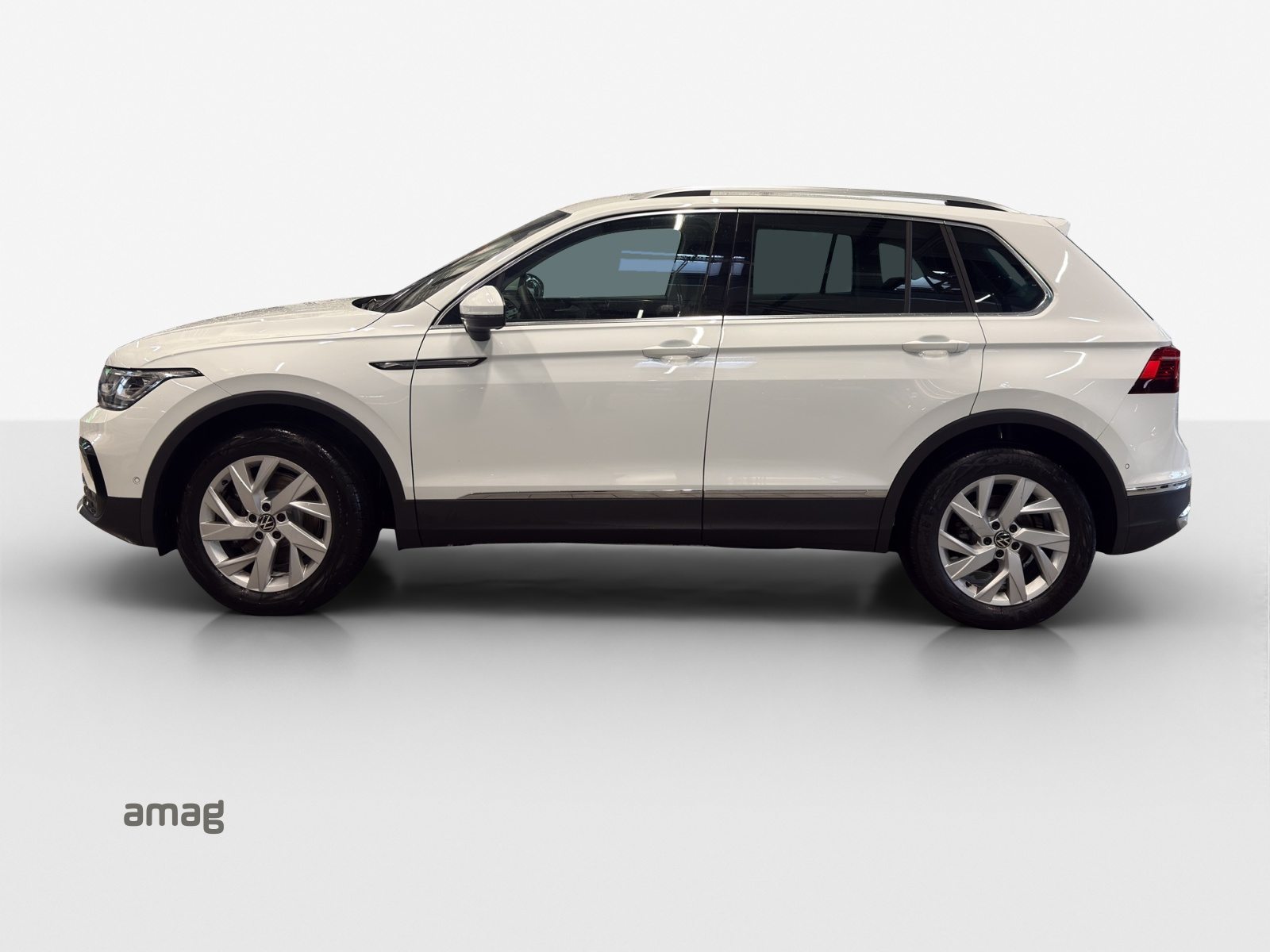 VW Tiguan Elegance, Diesel, Occasion / Gebraucht, Automatik - 2
