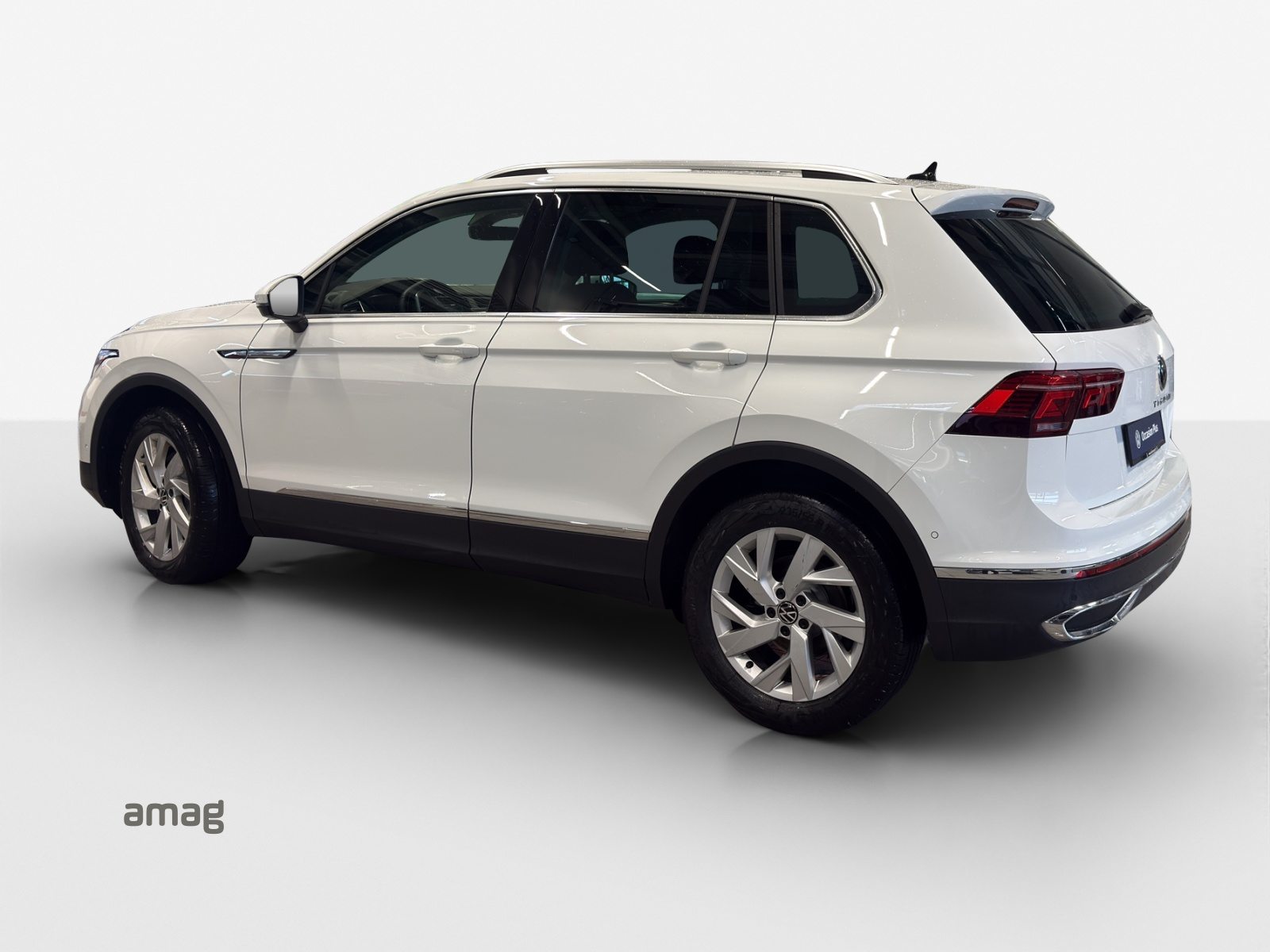 VW Tiguan Elegance, Diesel, Occasion / Gebraucht, Automatik - 3