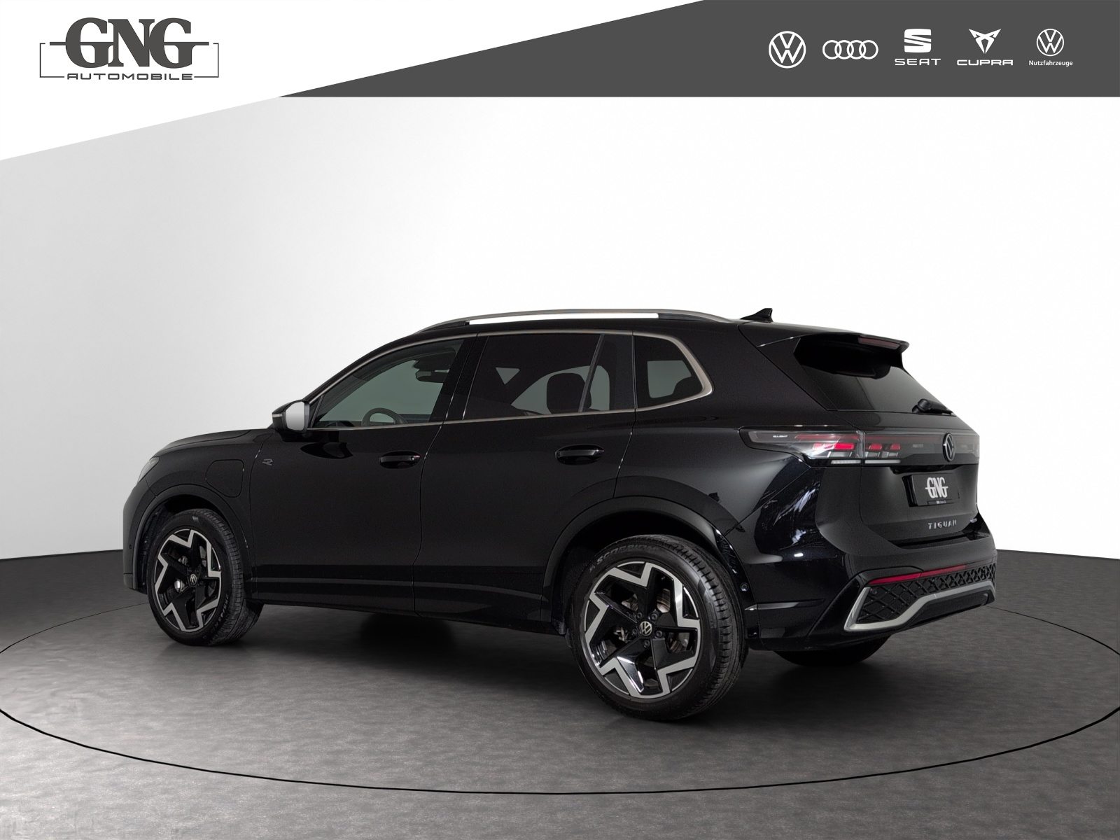 VW Tiguan R-Line, Voll-Hybrid Benzin/Elektro, Occasion / Gebraucht, Automatik - 2