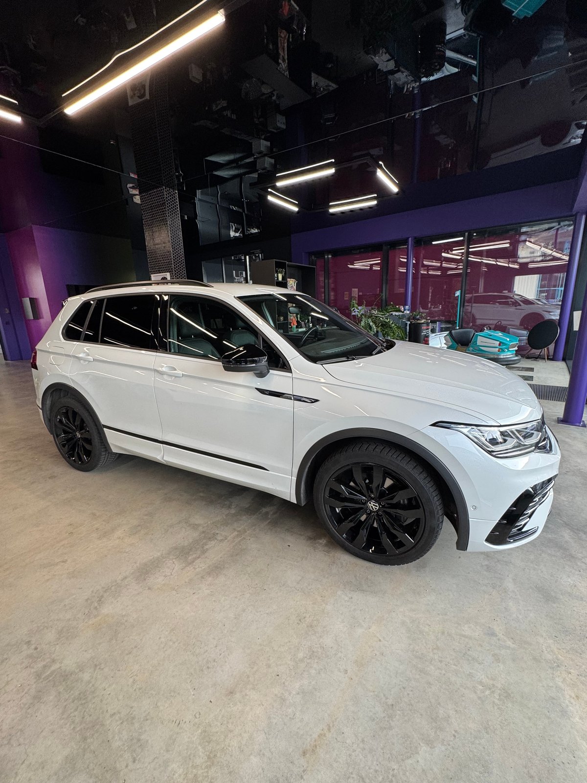 VW Tiguan 2.0 TDI SCR R-Line 4Motion DSG, Diesel, Occasioni / Usate, Automatico - 5