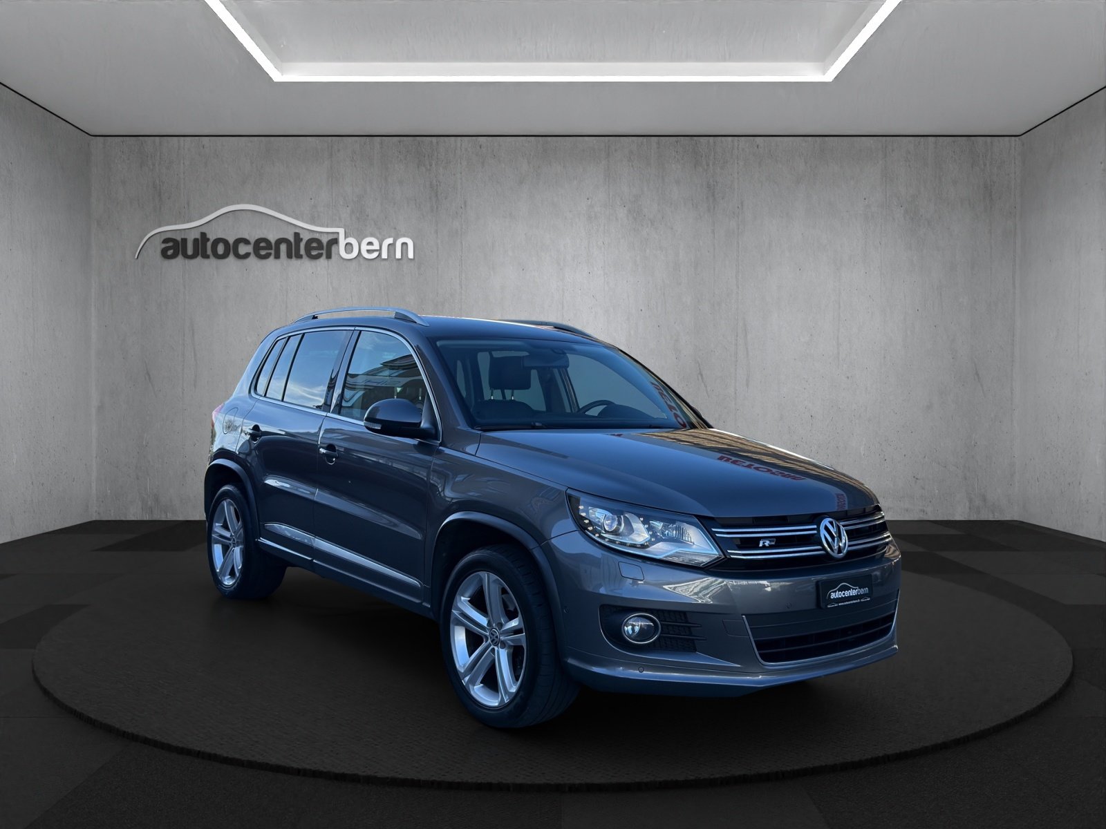 VW Tiguan 2.0 TDI BMT R-Line Design 4Motion DSG