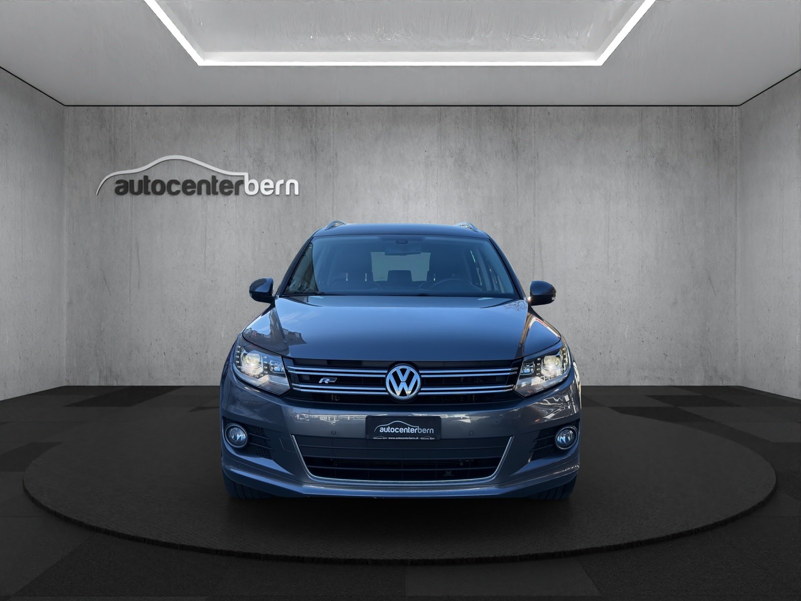 VW Tiguan 2.0 TDI BMT R-Line Design 4Motion DSG, Diesel, Occasion / Gebraucht, Automatik - 2
