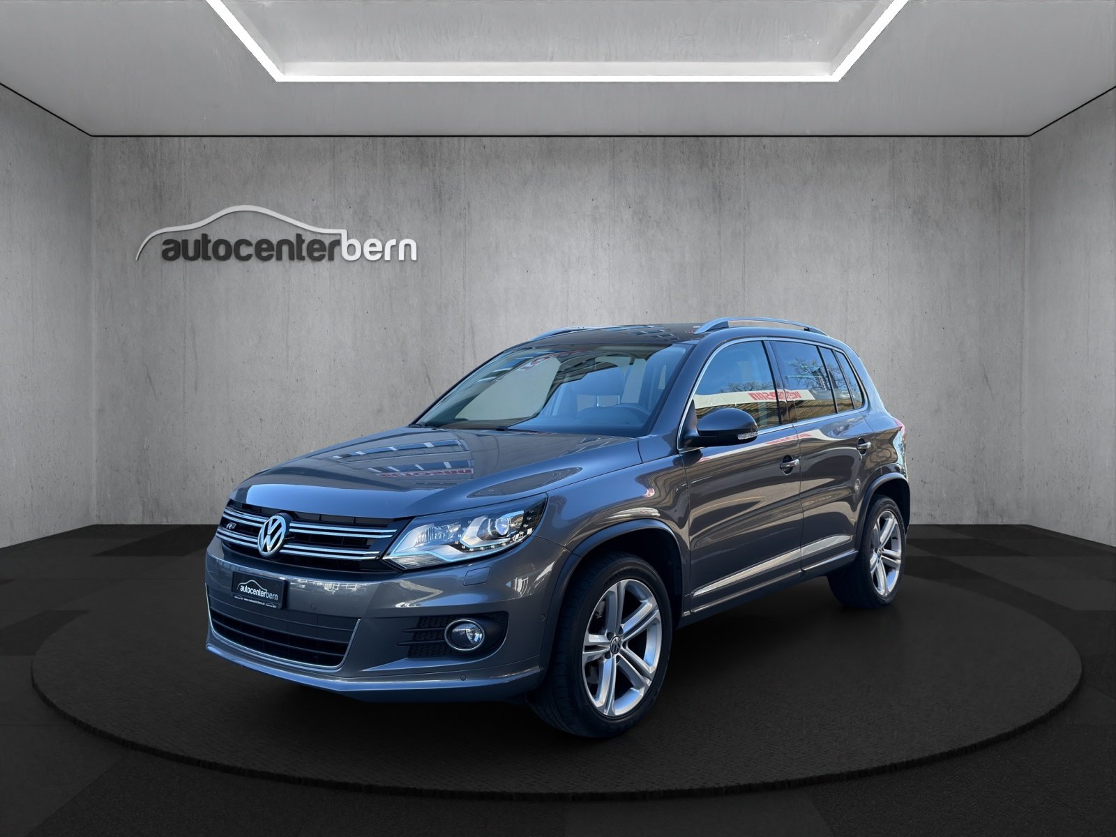 VW Tiguan 2.0 TDI BMT R-Line Design 4Motion DSG, Diesel, Occasion / Gebraucht, Automatik - 3