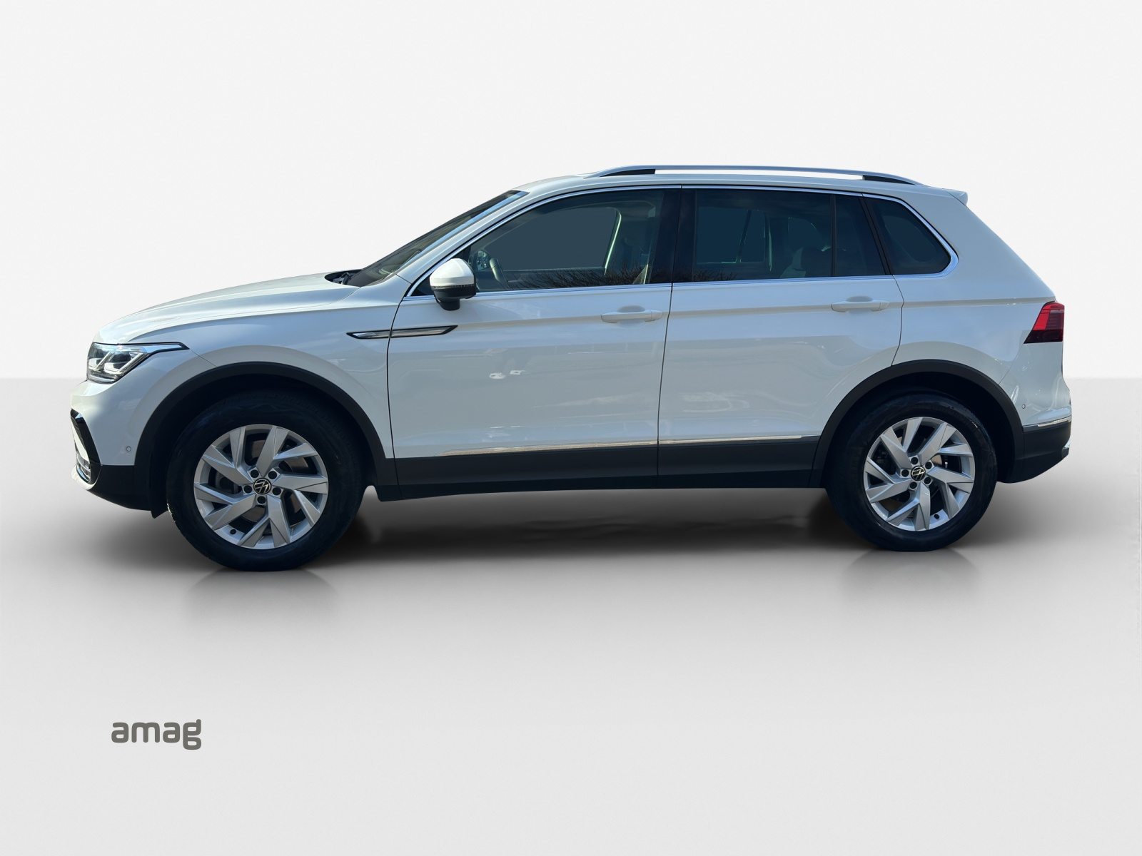 VW Tiguan Elegance, Diesel, Occasion / Gebraucht, Automatik - 3