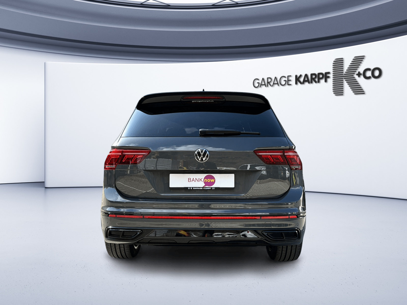 VW Tiguan R-Line SELECTION, Diesel, Second hand / Used, Automatic - 4