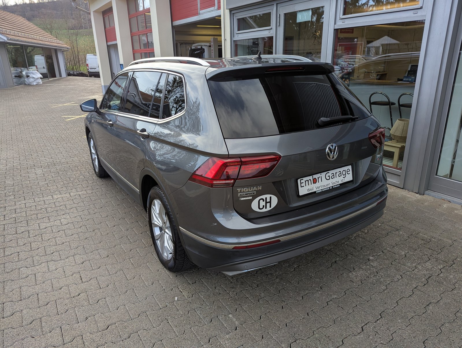 VW Tiguan Allspace 2.0 TDI SCR Highline 4Motion DSG, Diesel, Occasion / Gebraucht, Automatik - 5
