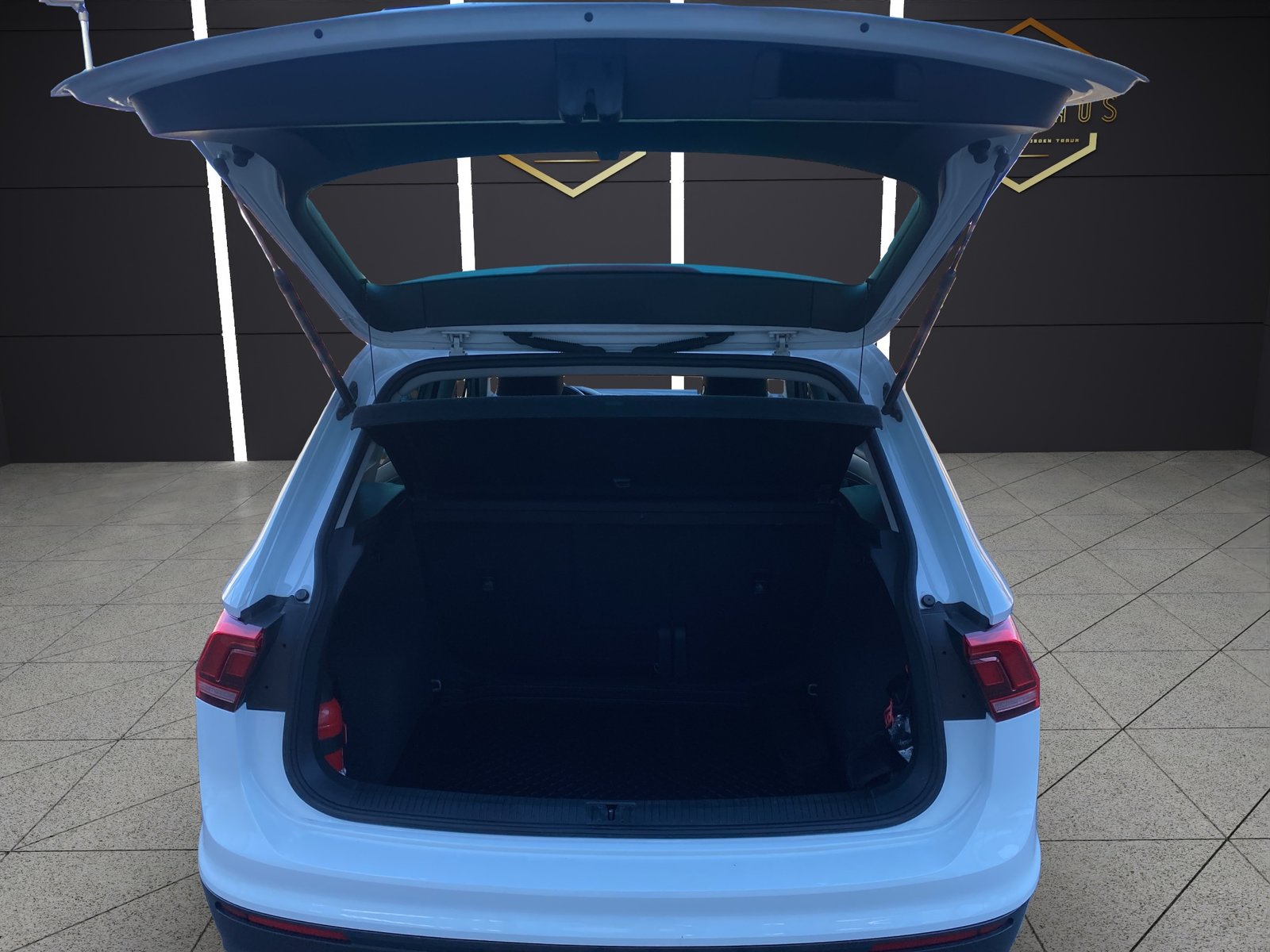 VW Tiguan 2.0 TDI SCR Comfortline 4Motion DSG, Diesel, Occasioni / Usate, Automatico - 5