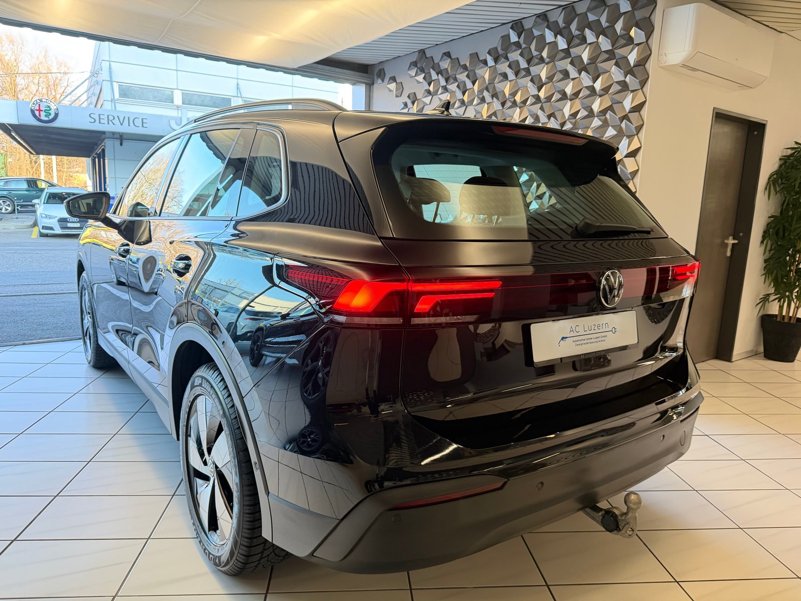 VW Tiguan 1.5 TSI evo2 mHEV Life DSG, Hybride Leggero Benzina/Elettrica, Occasioni / Usate, Automatico - 2