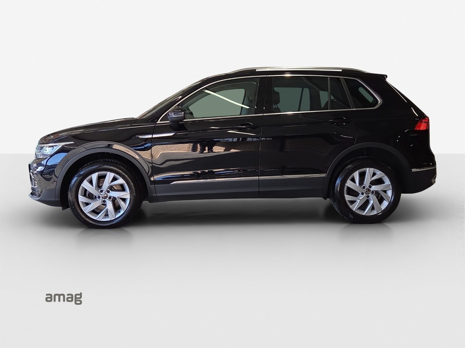 VW Tiguan Elegance, Diesel, Occasion / Gebraucht, Automatik - 2