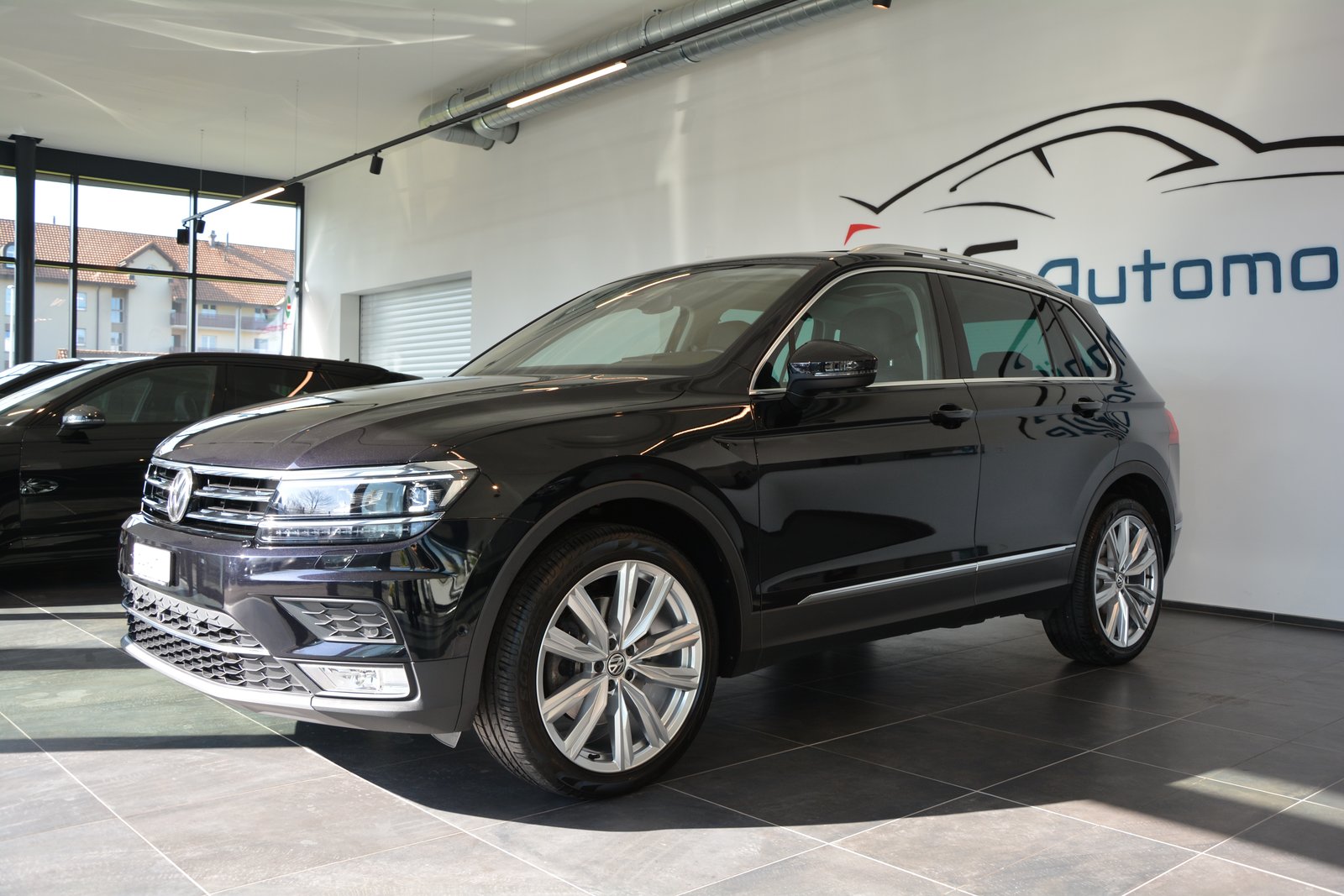 VW Tiguan 2.0TSI Highline 4Motion DSG, Essence, Occasion / Utilisé, Automatique - 2
