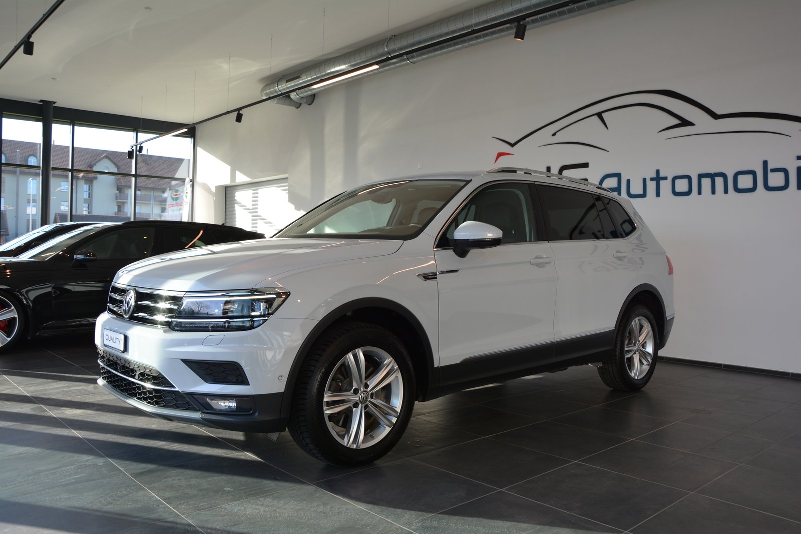 VW Tiguan Allspace 2.0TSI Highline 4Motion DSG, Essence, Occasion / Utilisé, Automatique - 2