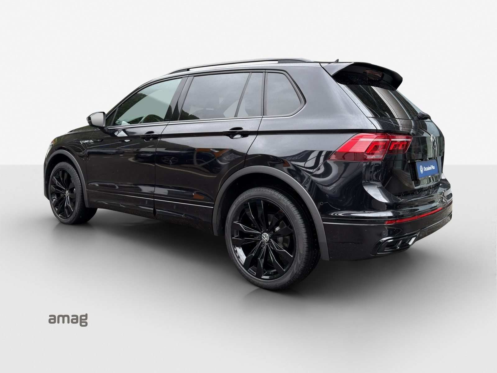 VW Tiguan R-Line, Petrol, Second hand / Used, Automatic - 3
