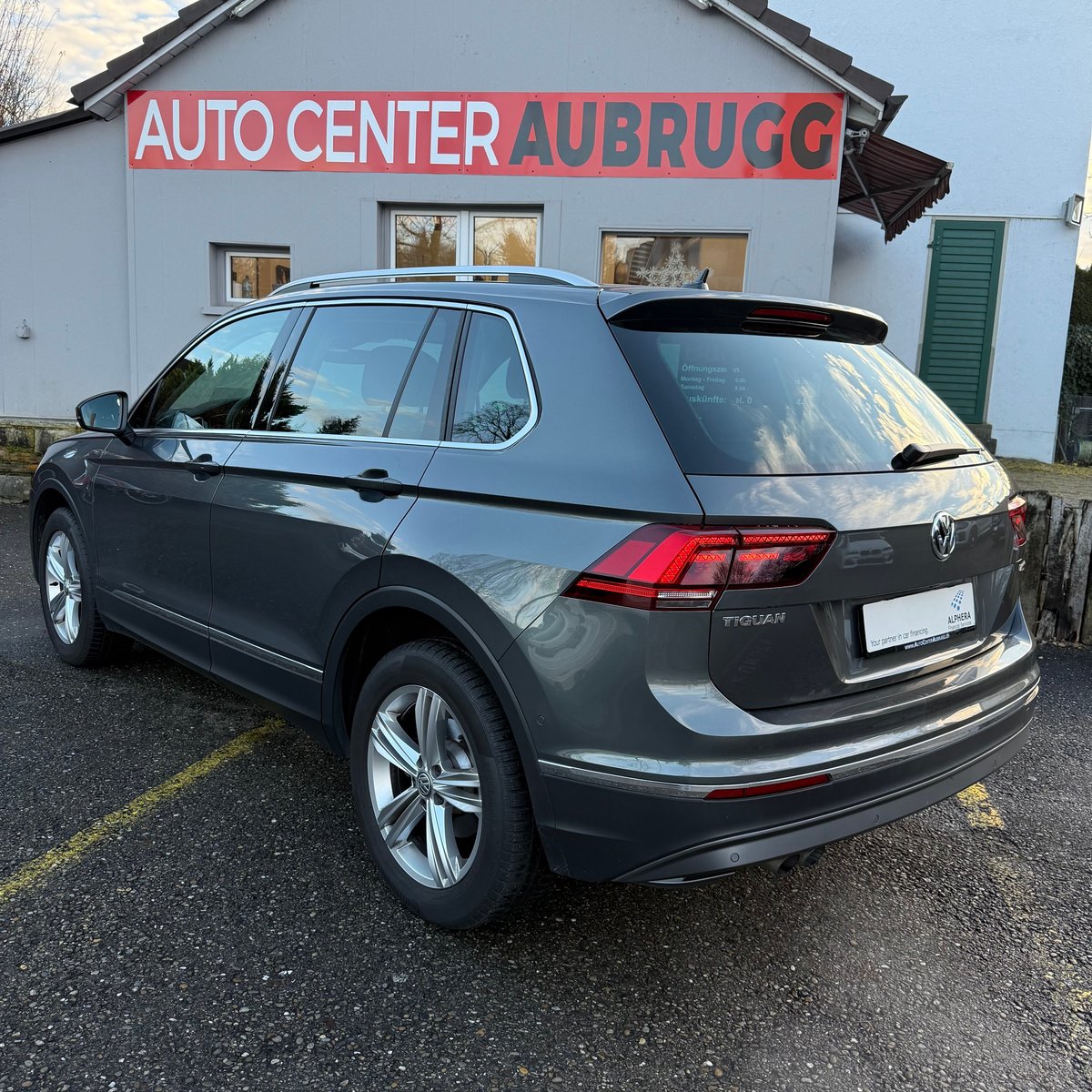 VW Tiguan 2.0 TDI SCR Highline 4Motion DSG *Anhängerkupplun, Diesel, Second hand / Used, Automatic - 3