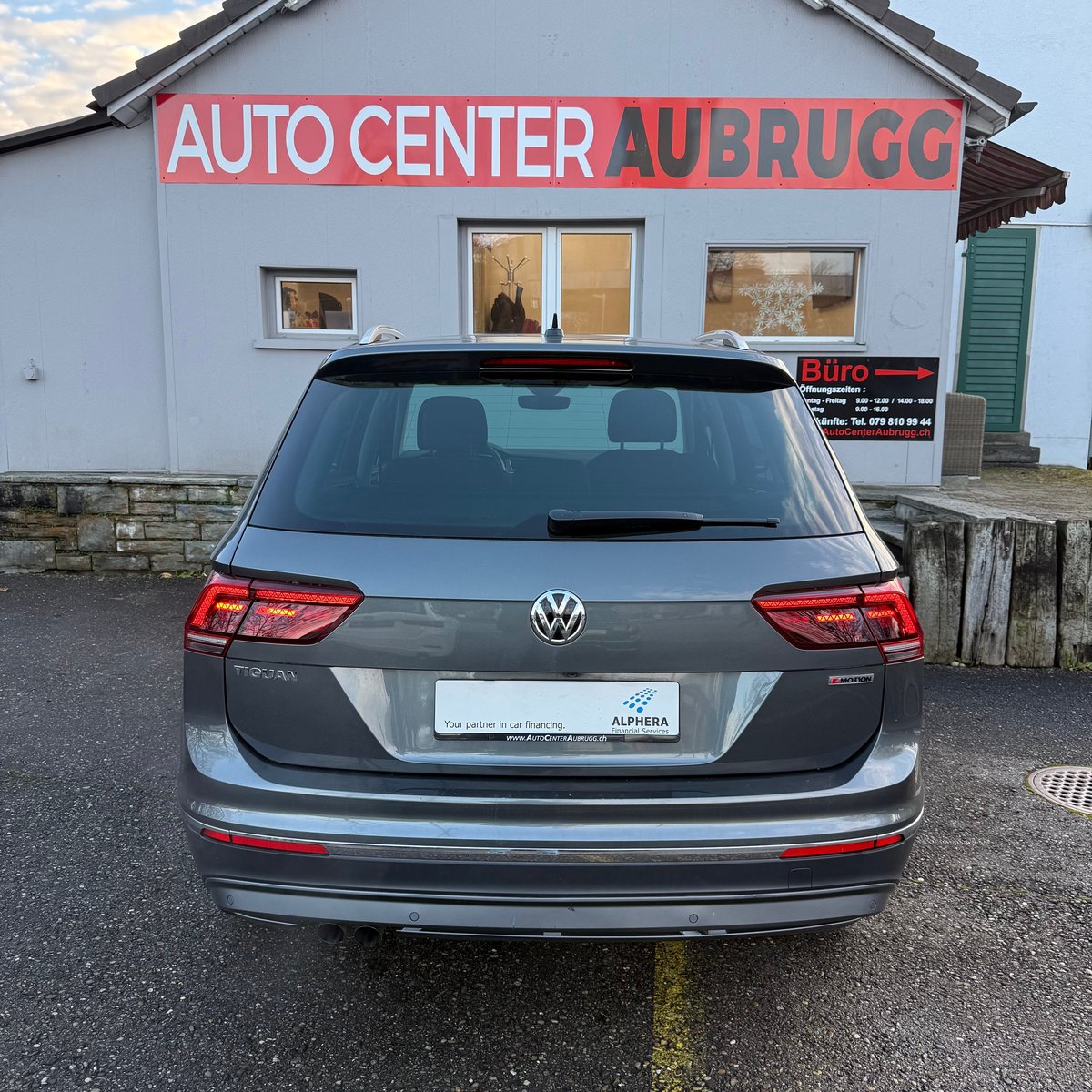 VW Tiguan 2.0 TDI SCR Highline 4Motion DSG *Anhängerkupplun, Diesel, Second hand / Used, Automatic - 7