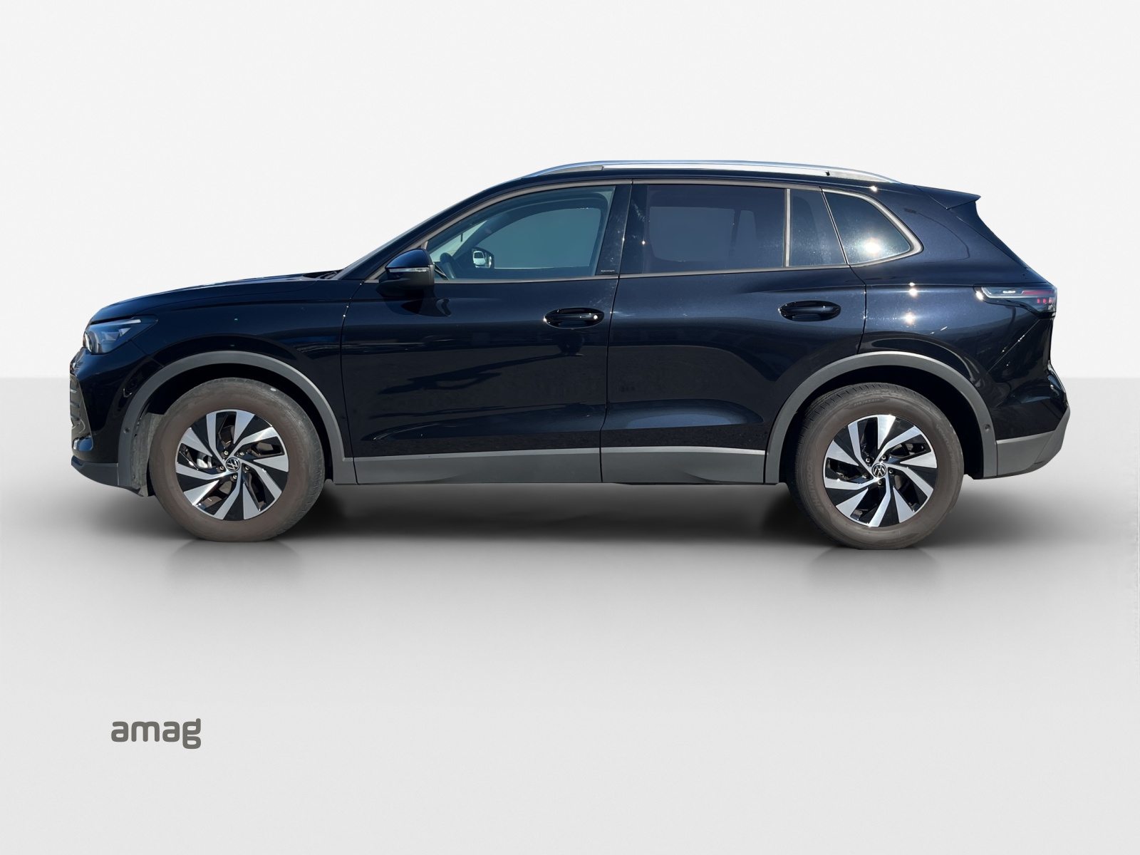 VW Tiguan UNITED, Benzina, Occasioni / Usate, Automatico - 2