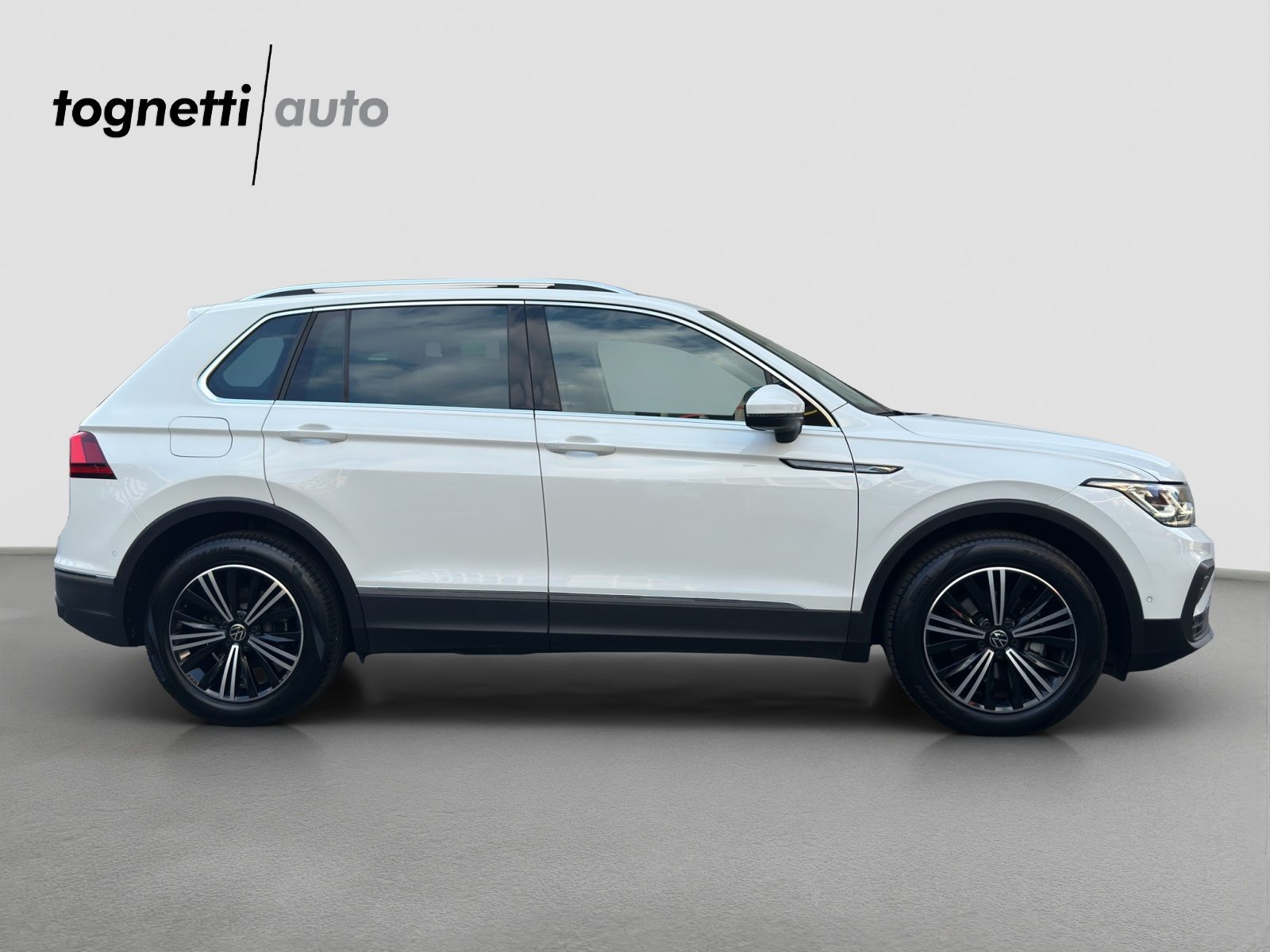 VW Tiguan Life, Benzin, Occasion / Gebraucht, Automatik - 3
