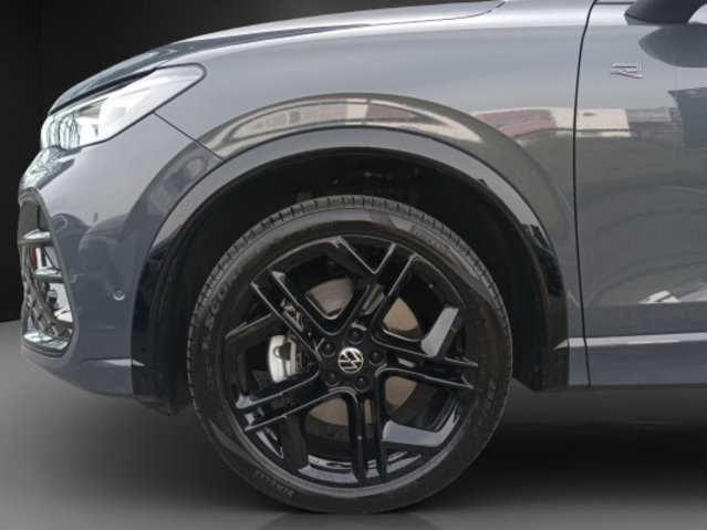 VW Tiguan 2.0TDI R-Line 4M, Diesel, Occasion / Gebraucht, Automatik - 6