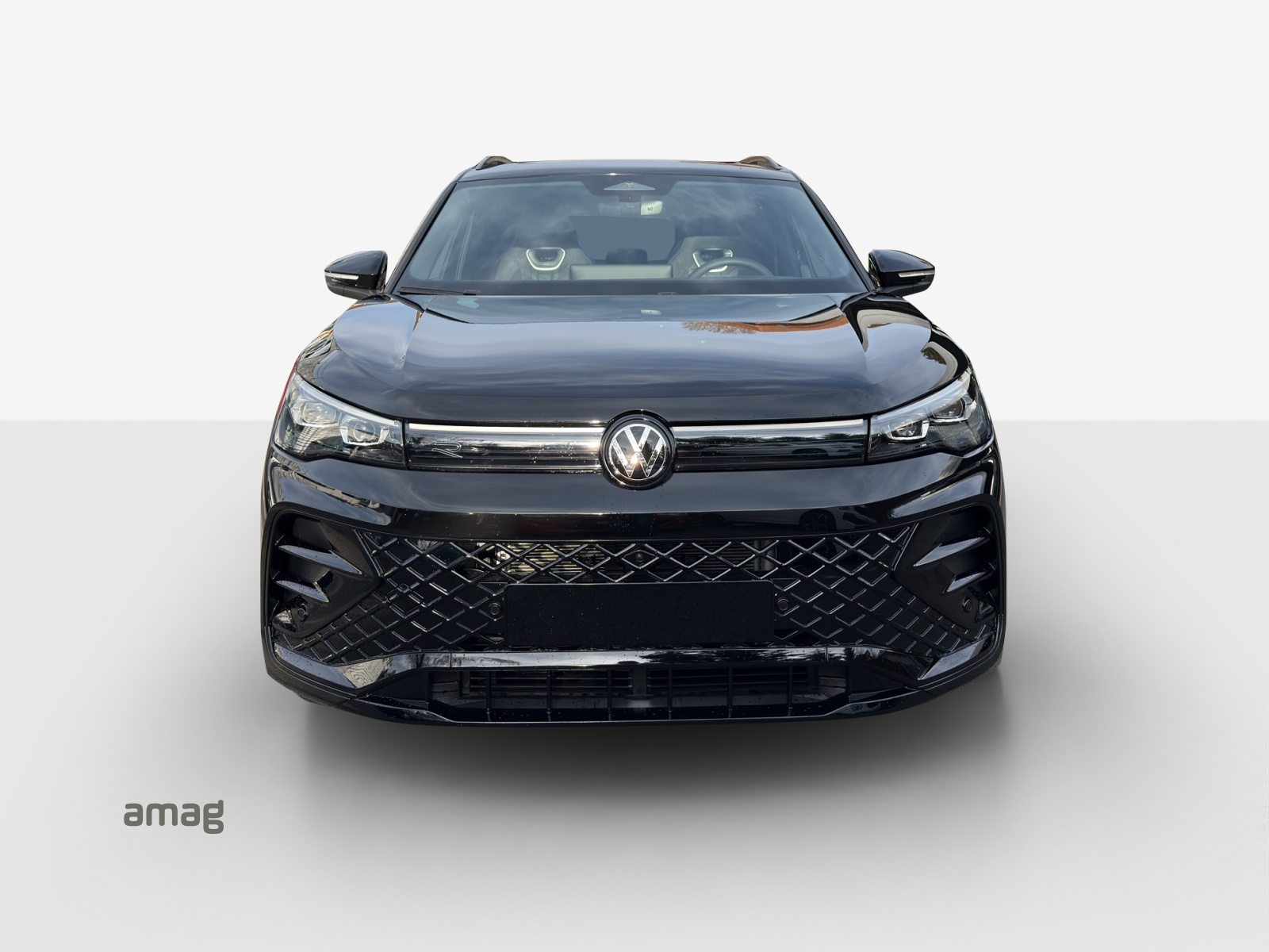 VW Tiguan R-Line, Benzin, Occasion / Gebraucht, Automatik - 7