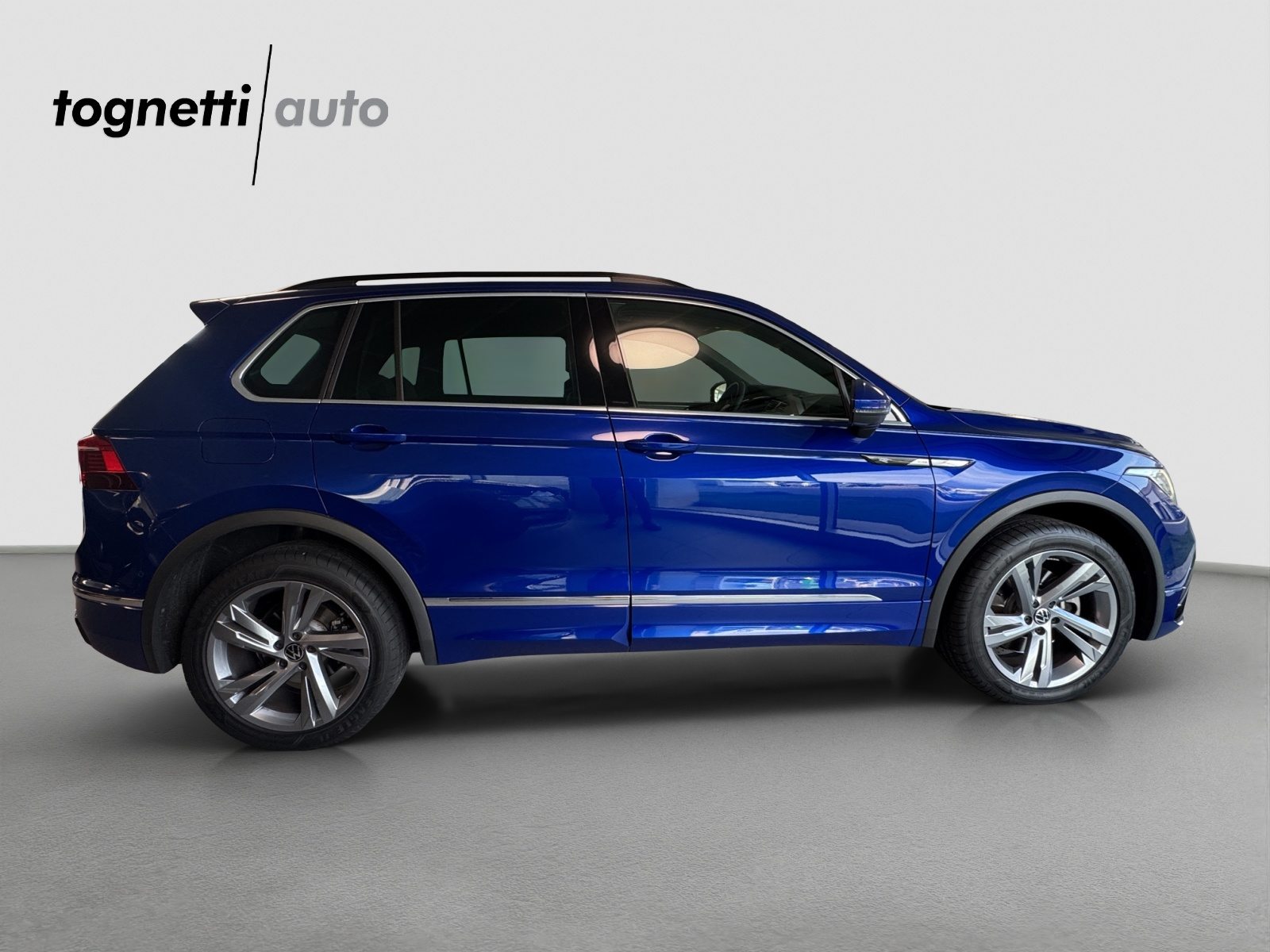VW Tiguan R-Line SELECTION, Diesel, Occasion / Gebraucht, Automatik - 2