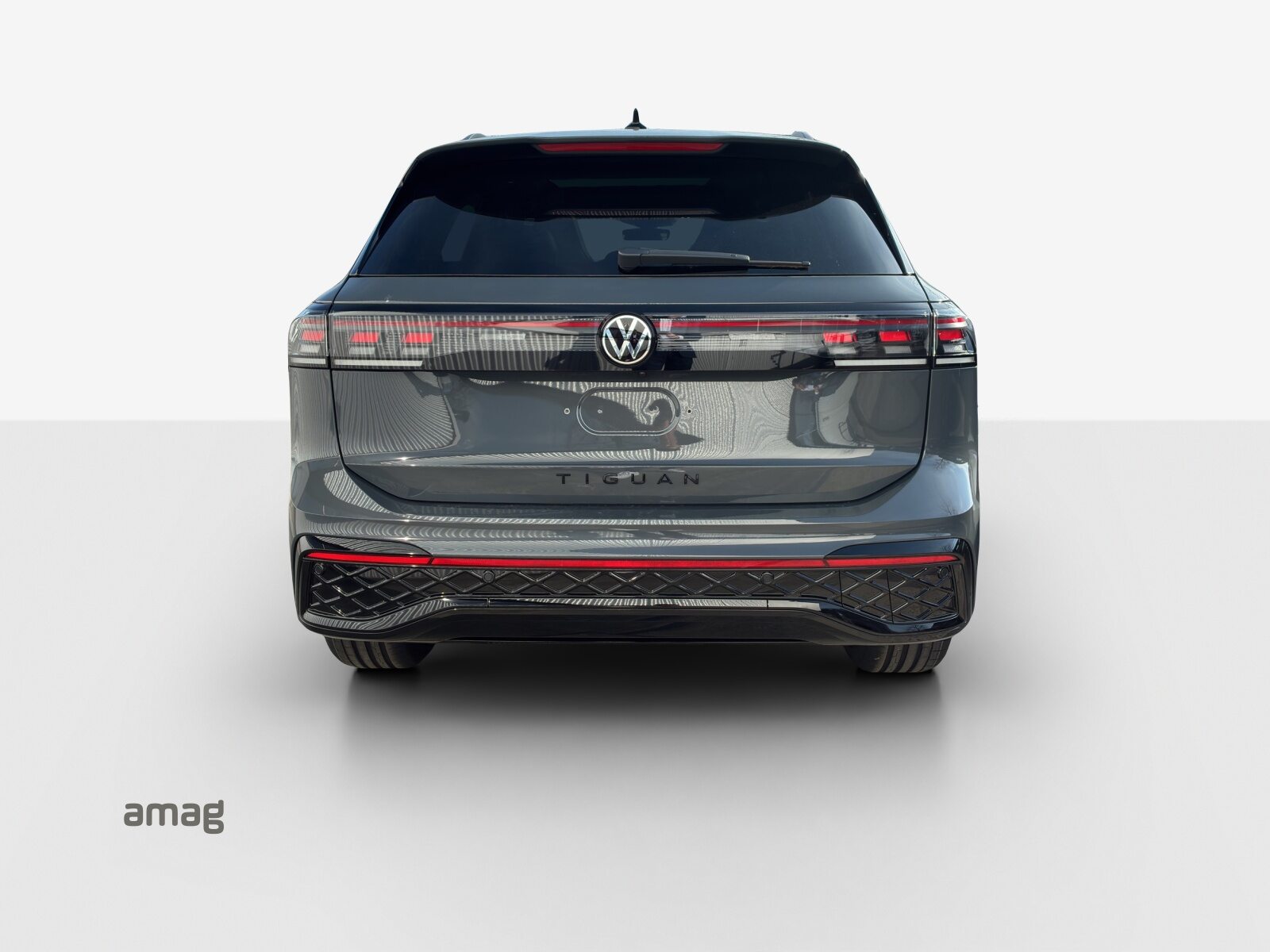 VW Tiguan R-Line, Benzin, Occasion / Gebraucht, Automatik - 4