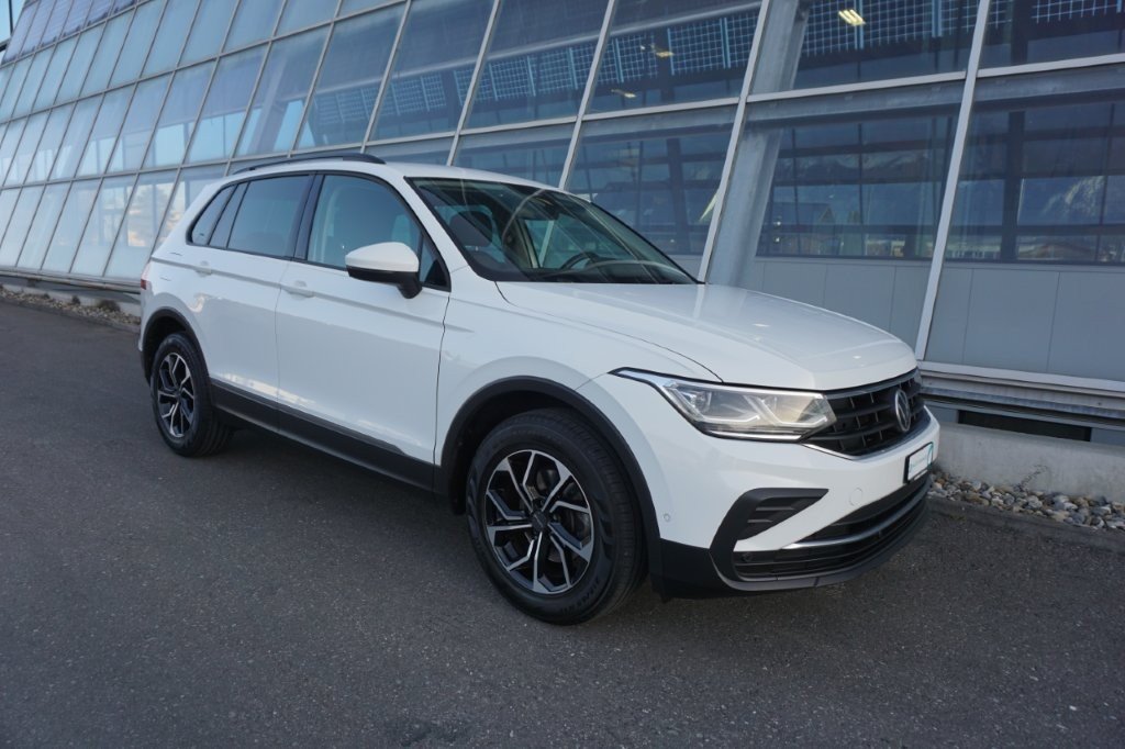 VW Tiguan 1.5 TSI Life DSG 2WD, Benzin, Occasion / Gebraucht, Automatik - 2