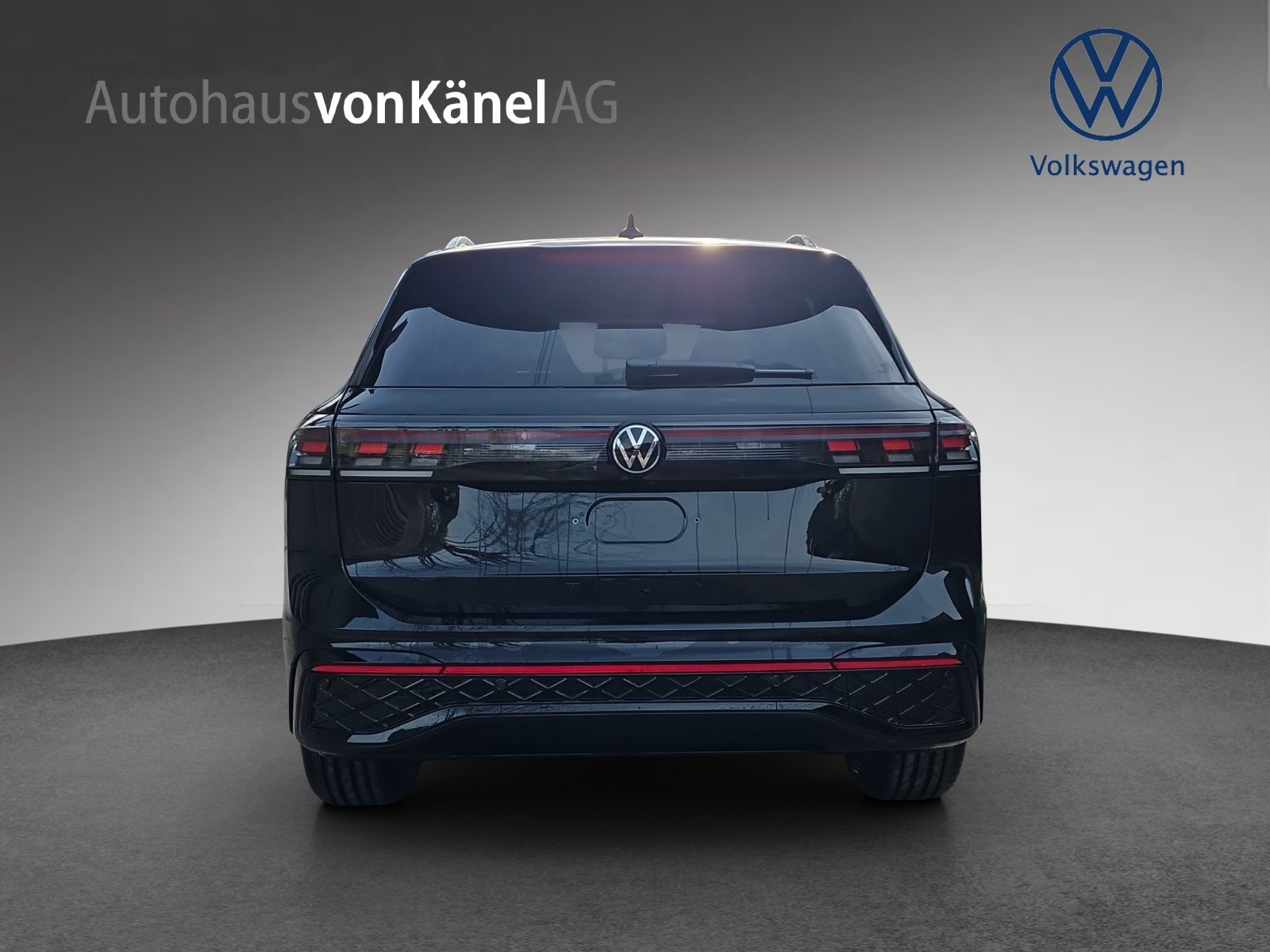 VW Tiguan R-Line, Petrol, Second hand / Used, Automatic - 5