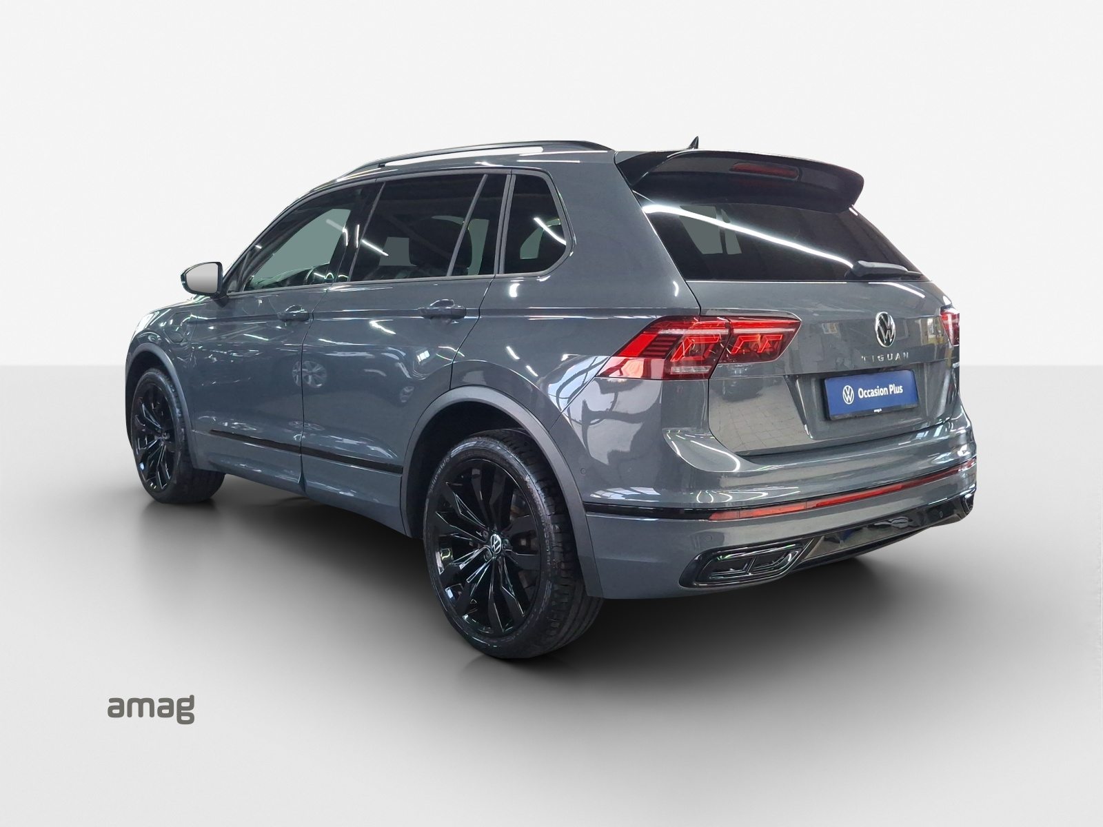 VW Tiguan R-Line, Full-Hybrid Petrol/Electric, Second hand / Used, Automatic - 4