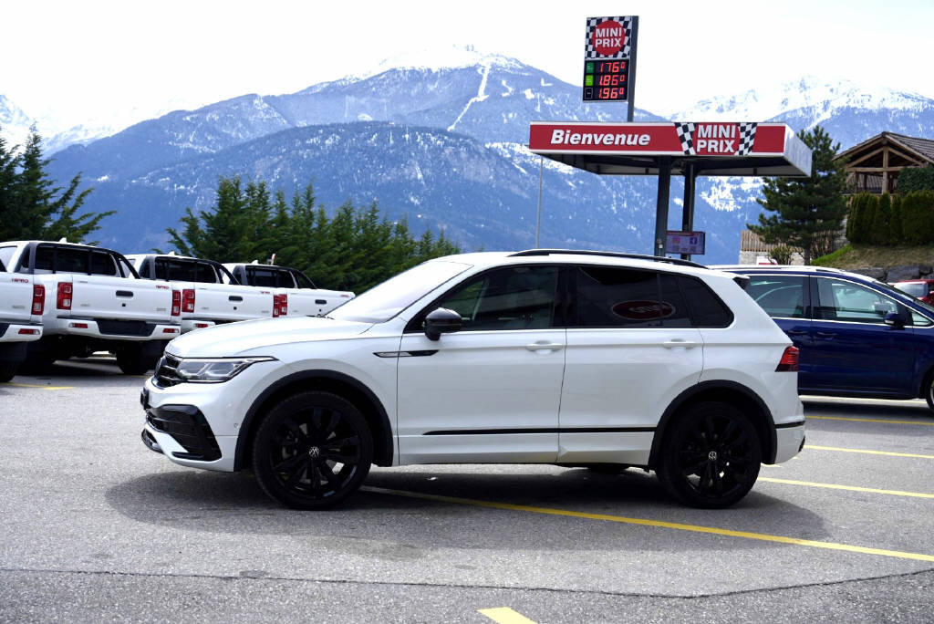 VW Tiguan 2.0 TSI R-Line DSG, Benzin, Occasion / Gebraucht, Automatik - 5