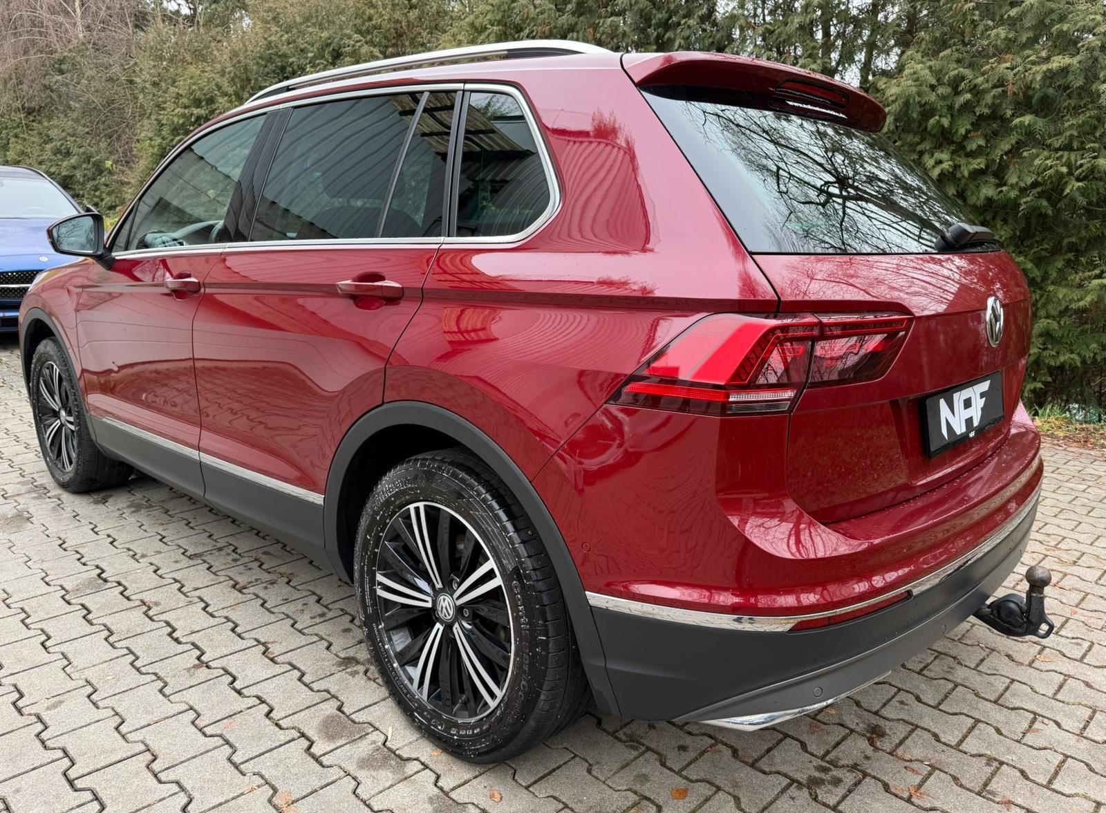 VW Tiguan 2.0TSI Highline 4Motion DSG, Petrol, Second hand / Used, Automatic - 3