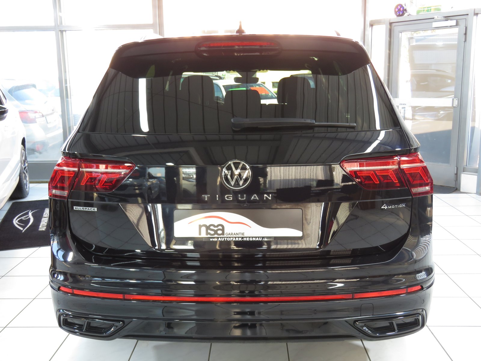 VW Tiguan Allspace 2.0TSI R-Line 4-Motion 7-Plätzer DSG (AH, Benzina, Occasioni / Usate, Automatico - 5