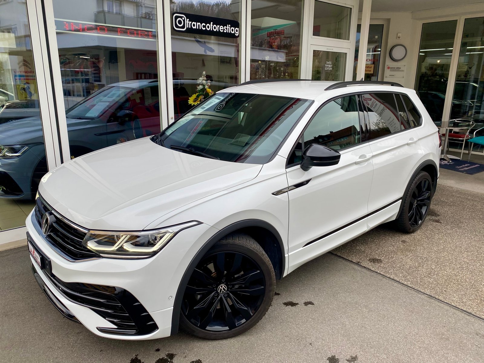 VW Tiguan 2.0 TDI SCR R-Line 4Motion DSG, Diesel, Occasioni / Usate, Automatico - 2