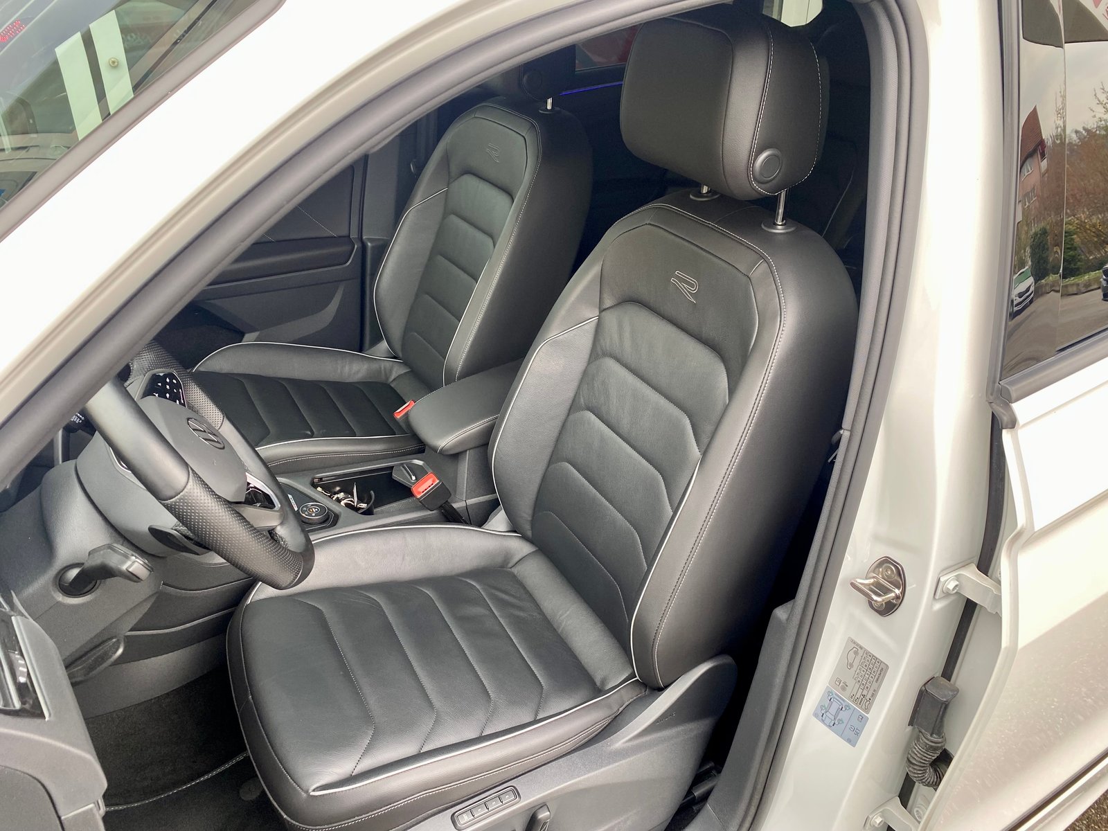 VW Tiguan 2.0 TDI SCR R-Line 4Motion DSG, Diesel, Occasioni / Usate, Automatico - 4