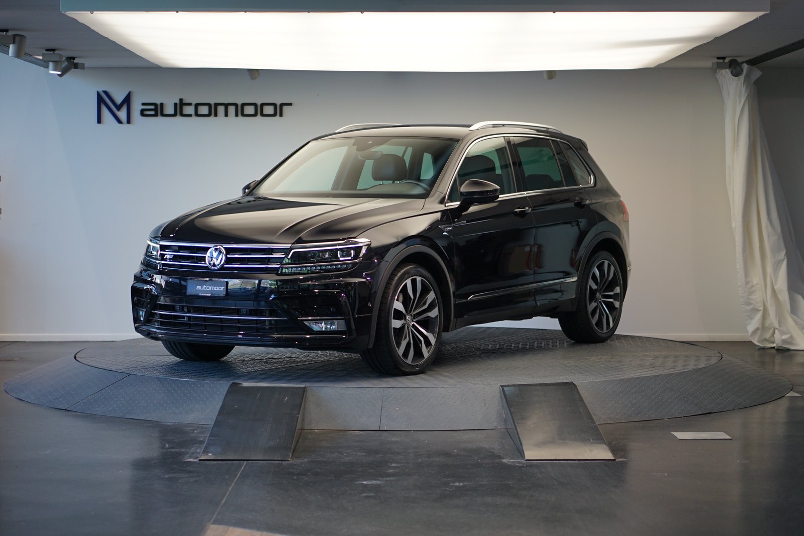 VW Tiguan 2.0TSI Highline R-Line 4Motion DSG *CH-Fahrzeug* *