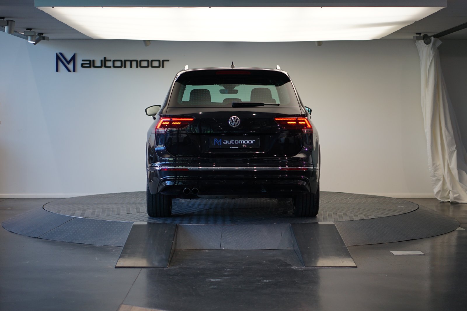 VW Tiguan 2.0TSI Highline R-Line 4Motion DSG *CH-Fahrzeug* *, Essence, Occasion / Utilisé, Automatique - 6
