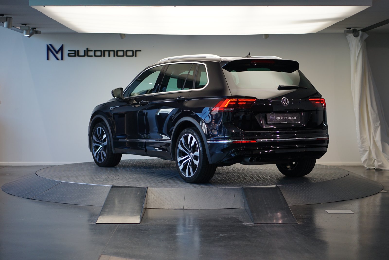 VW Tiguan 2.0TSI Highline R-Line 4Motion DSG *CH-Fahrzeug* *, Essence, Occasion / Utilisé, Automatique - 7
