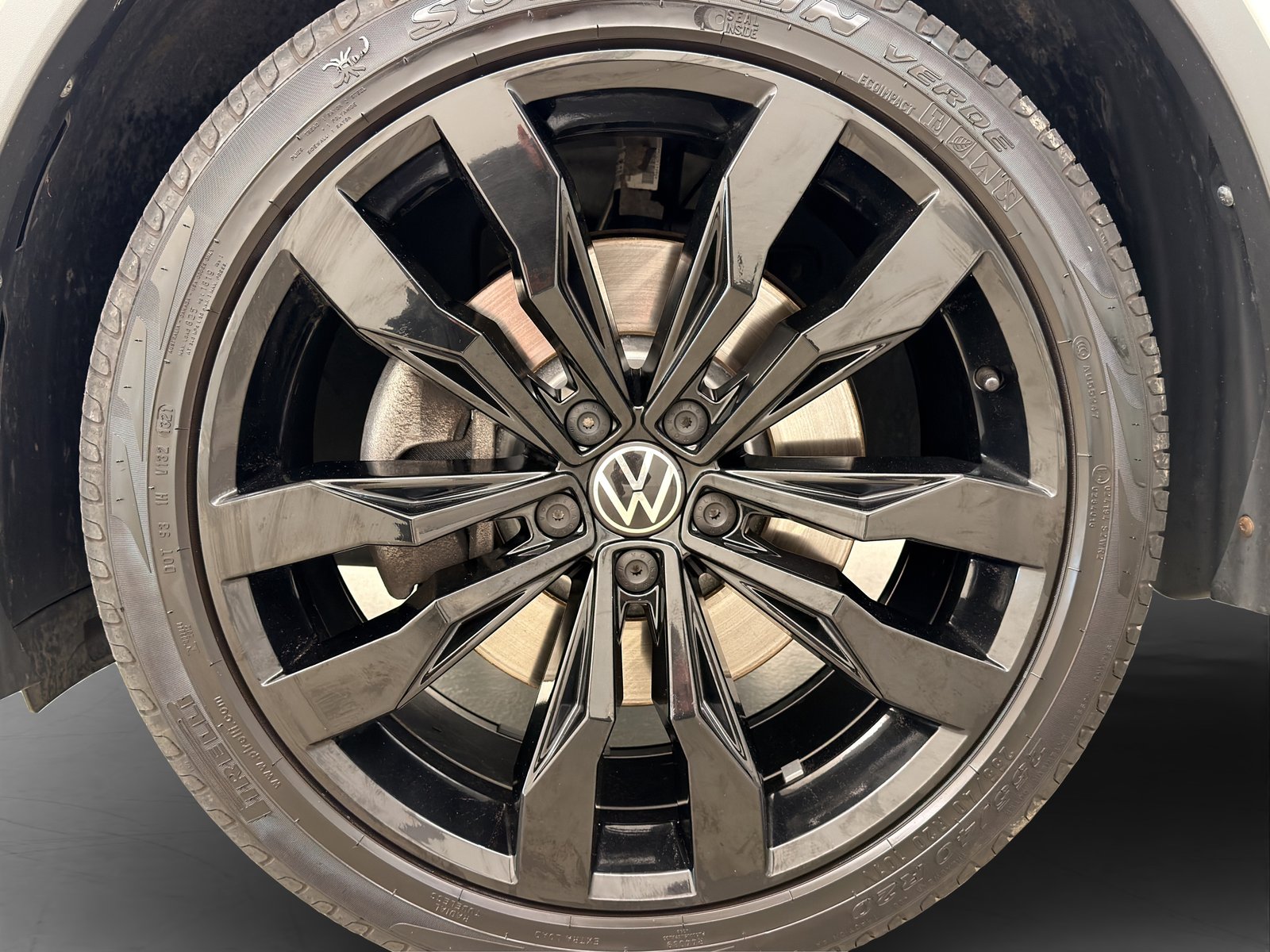VW Tiguan 2.0 TSI R-Line DSG, Petrol, Second hand / Used, Automatic - 4