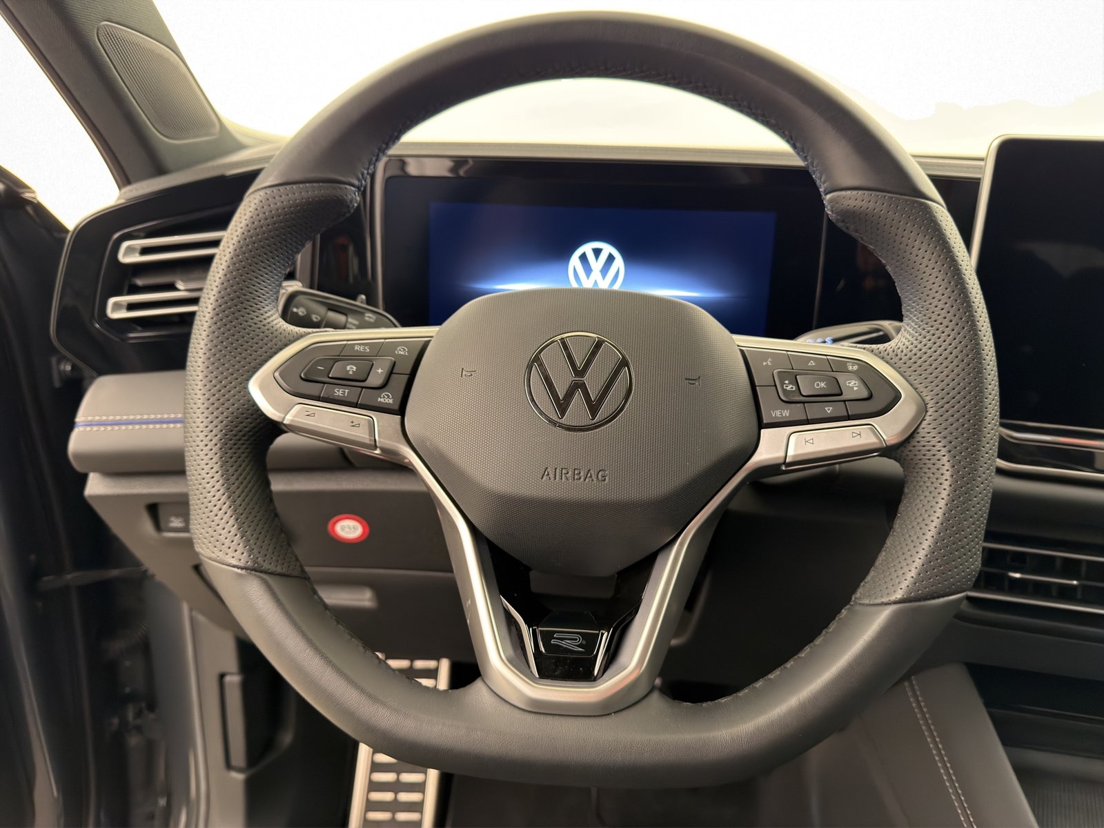 VW Tiguan 2.0 TSI R-Line Black Style DSG 4Motion, Essence, Occasion / Utilisé, Automatique - 6