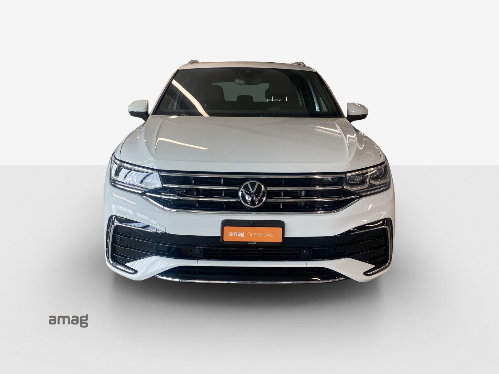 VW Tiguan R-Line, Petrol, Second hand / Used, Automatic - 7